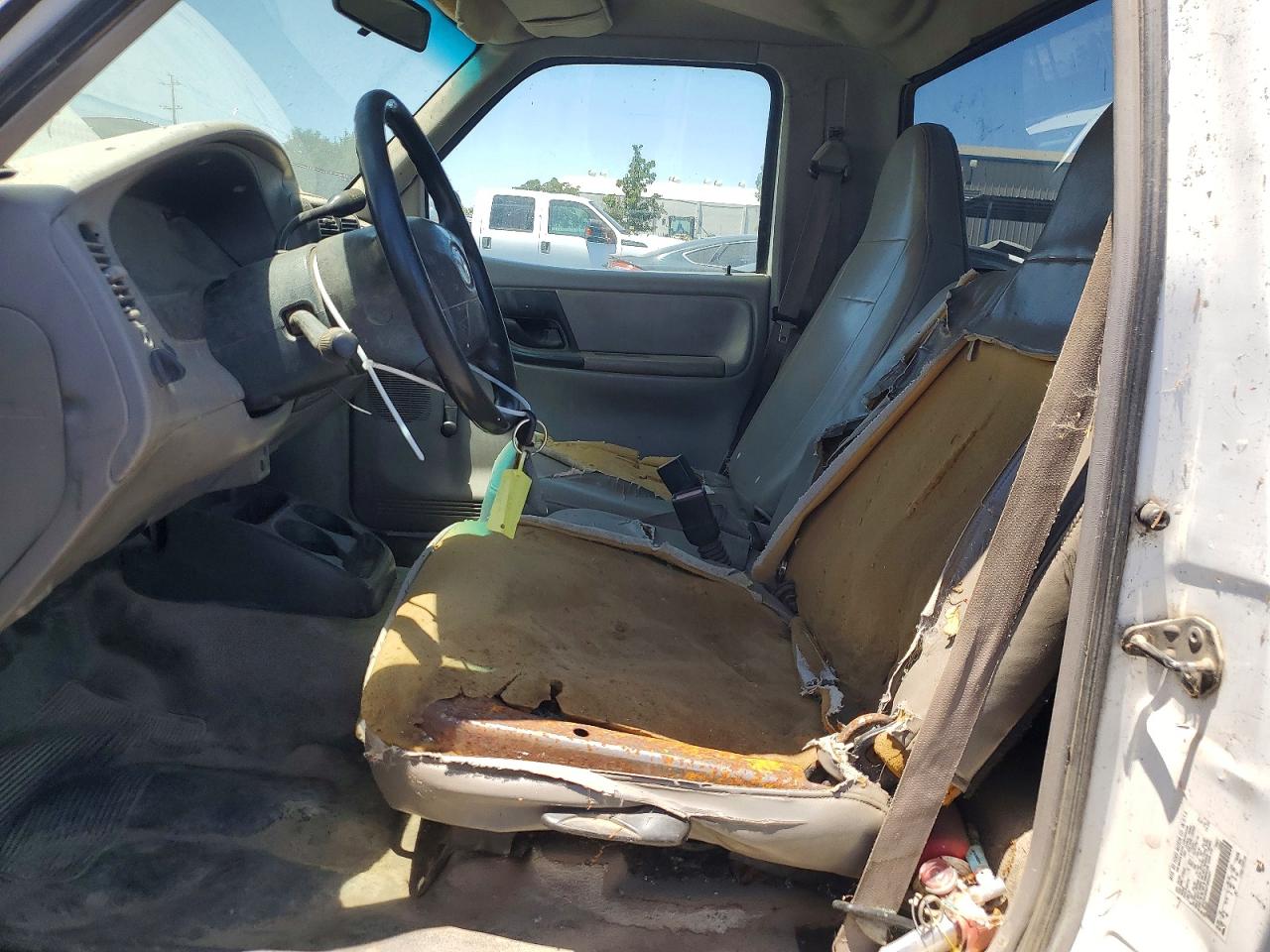 2002 Mazda B2300 White vin: 4F4YR12D62TM23351