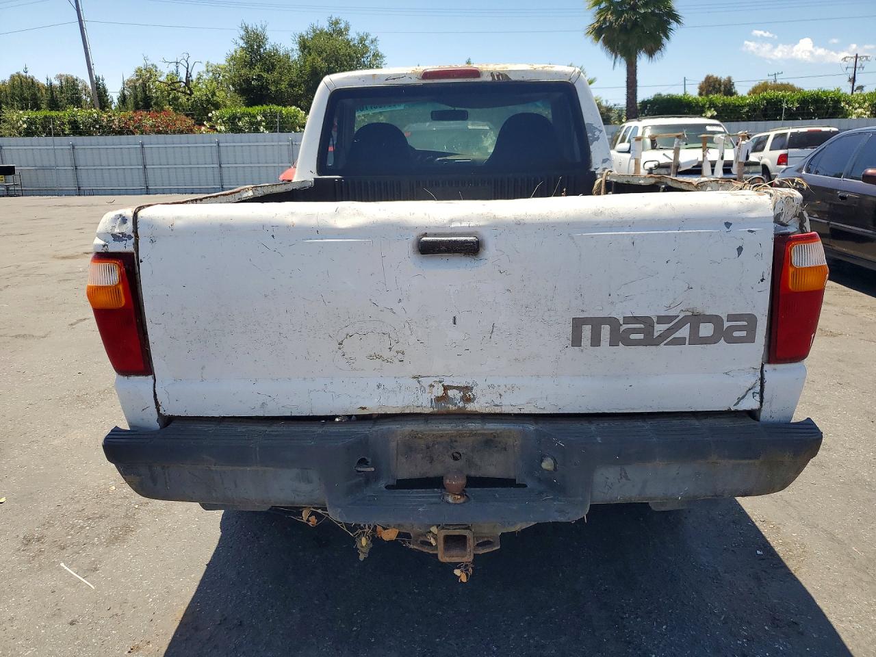 2002 Mazda B2300 White vin: 4F4YR12D62TM23351