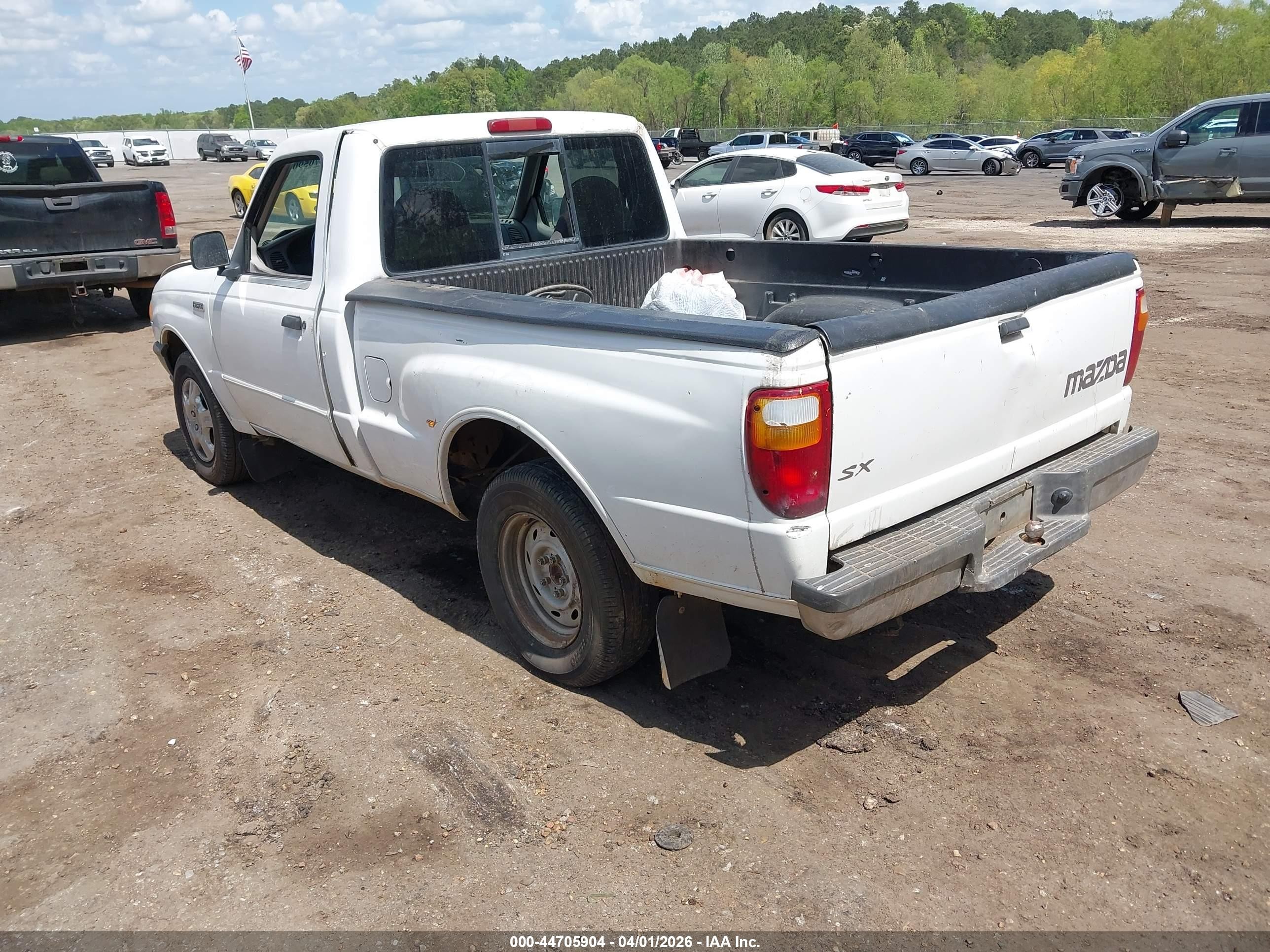 2001 Mazda B2300 Se/sx White vin: 4F4YR12D71TM25589