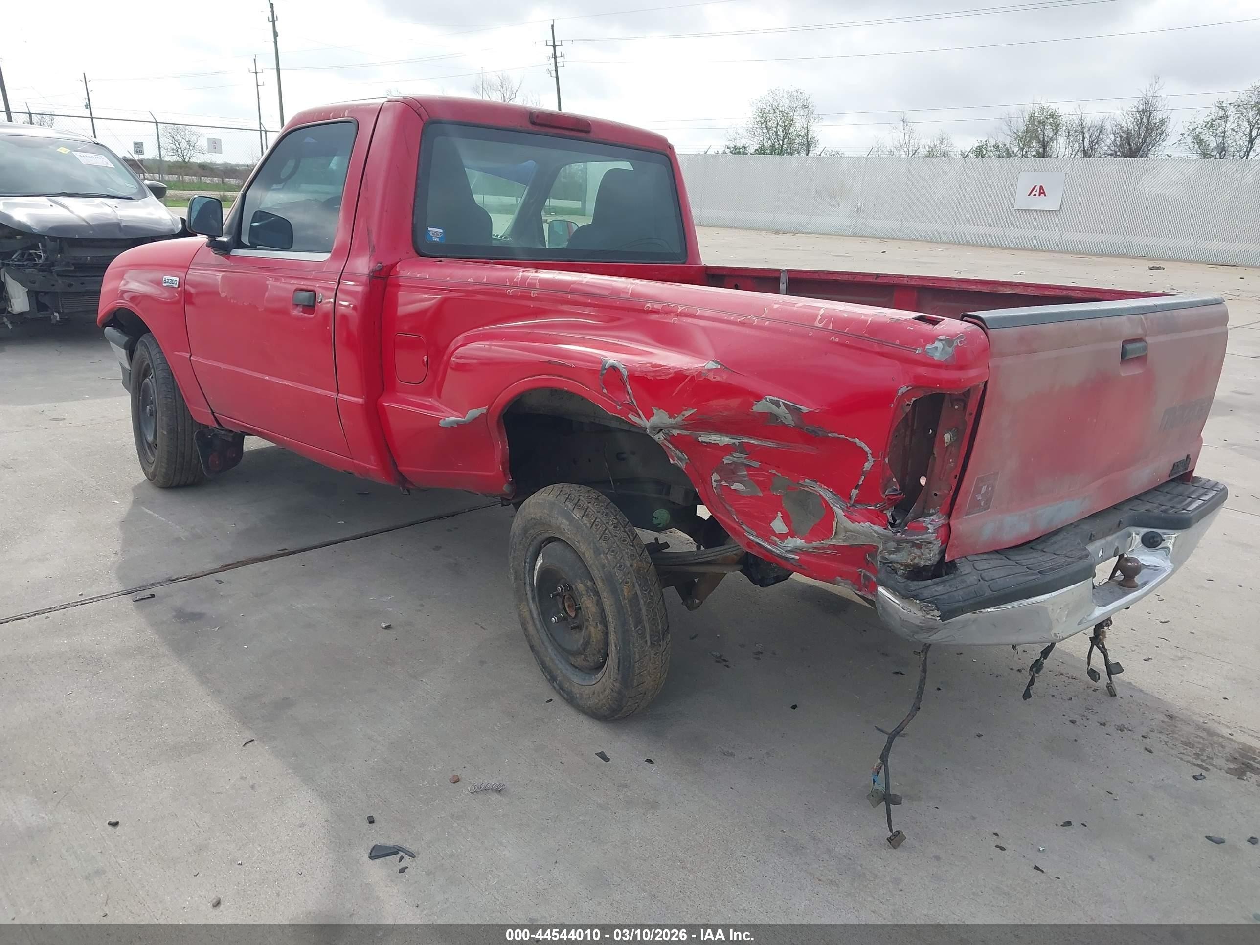 2004 Mazda B2300   Красный vin: 4F4YR12D74TM00082