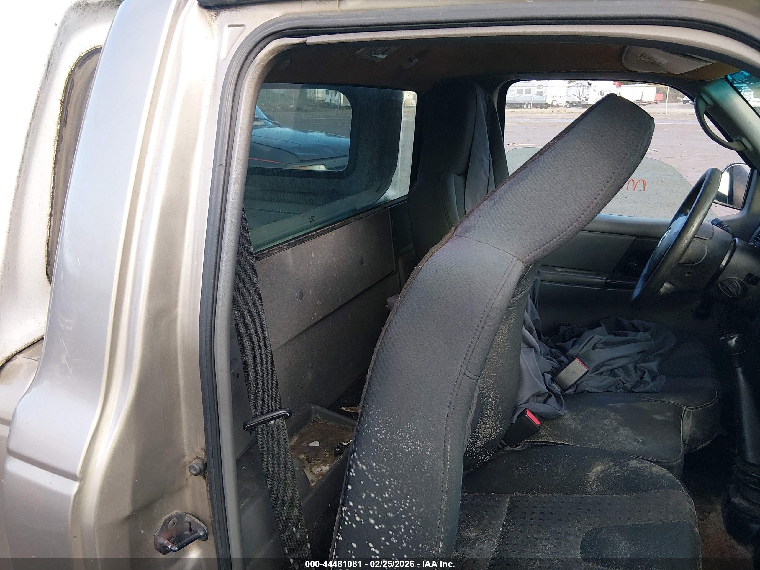 2004 Mazda B2300   Gold vin: 4F4YR12D74TM07436