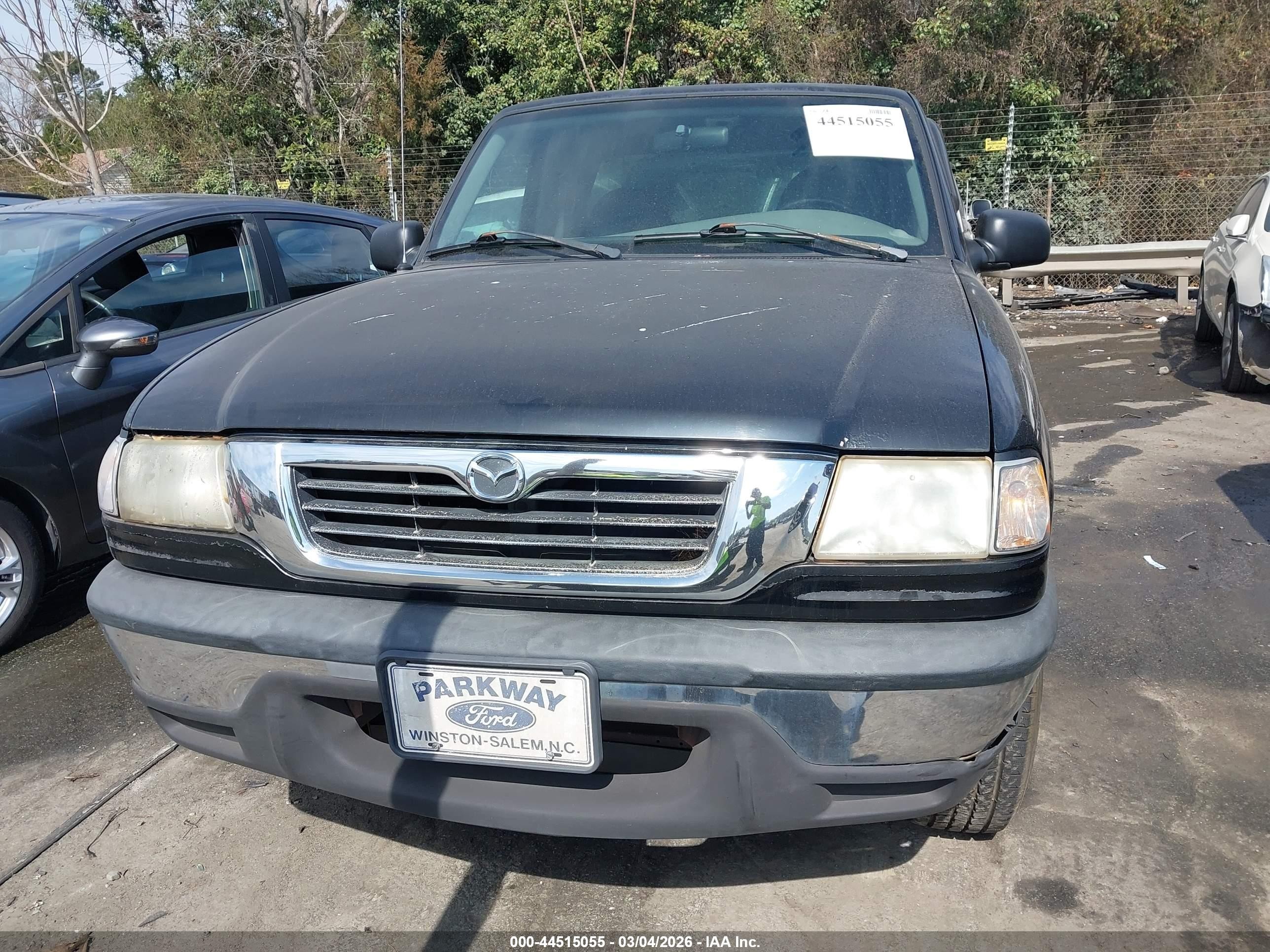 2001 Mazda B2300 Se/sx Black vin: 4F4YR12D91TM18823