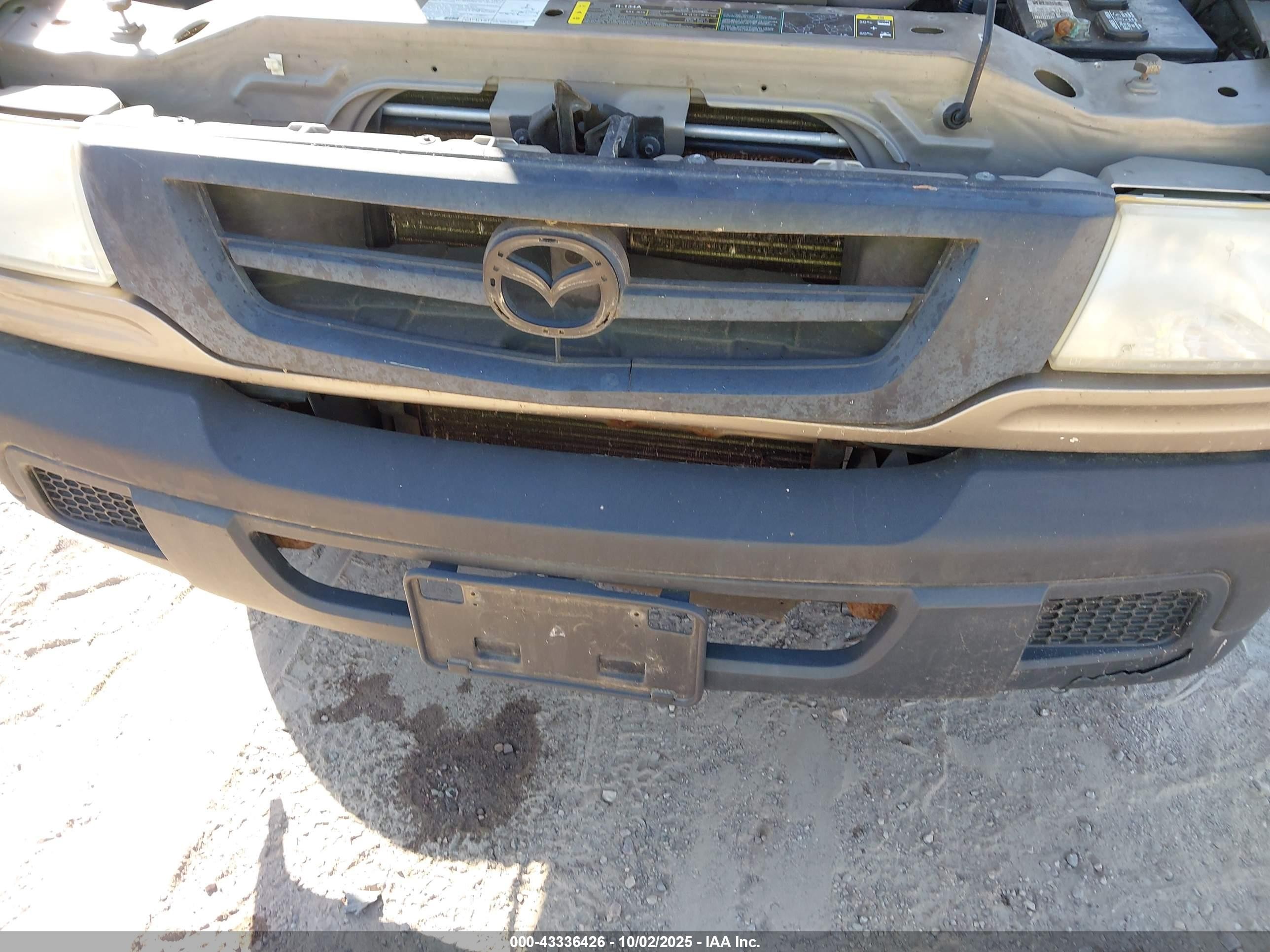 2004 Mazda B2300   Beige vin: 4F4YR12DX4TM00125