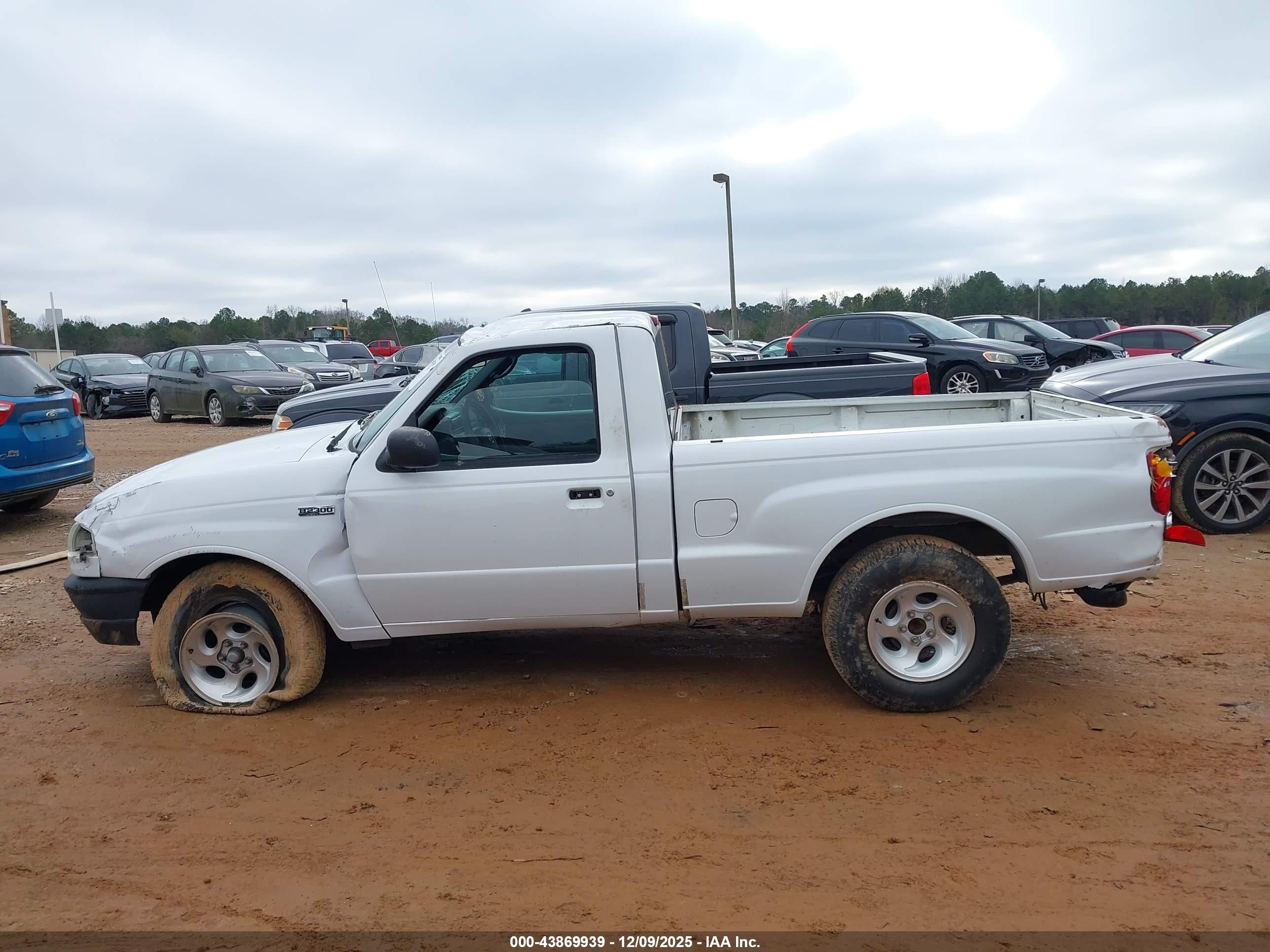 2004 Mazda B2300   White vin: 4F4YR12DX4TM04384