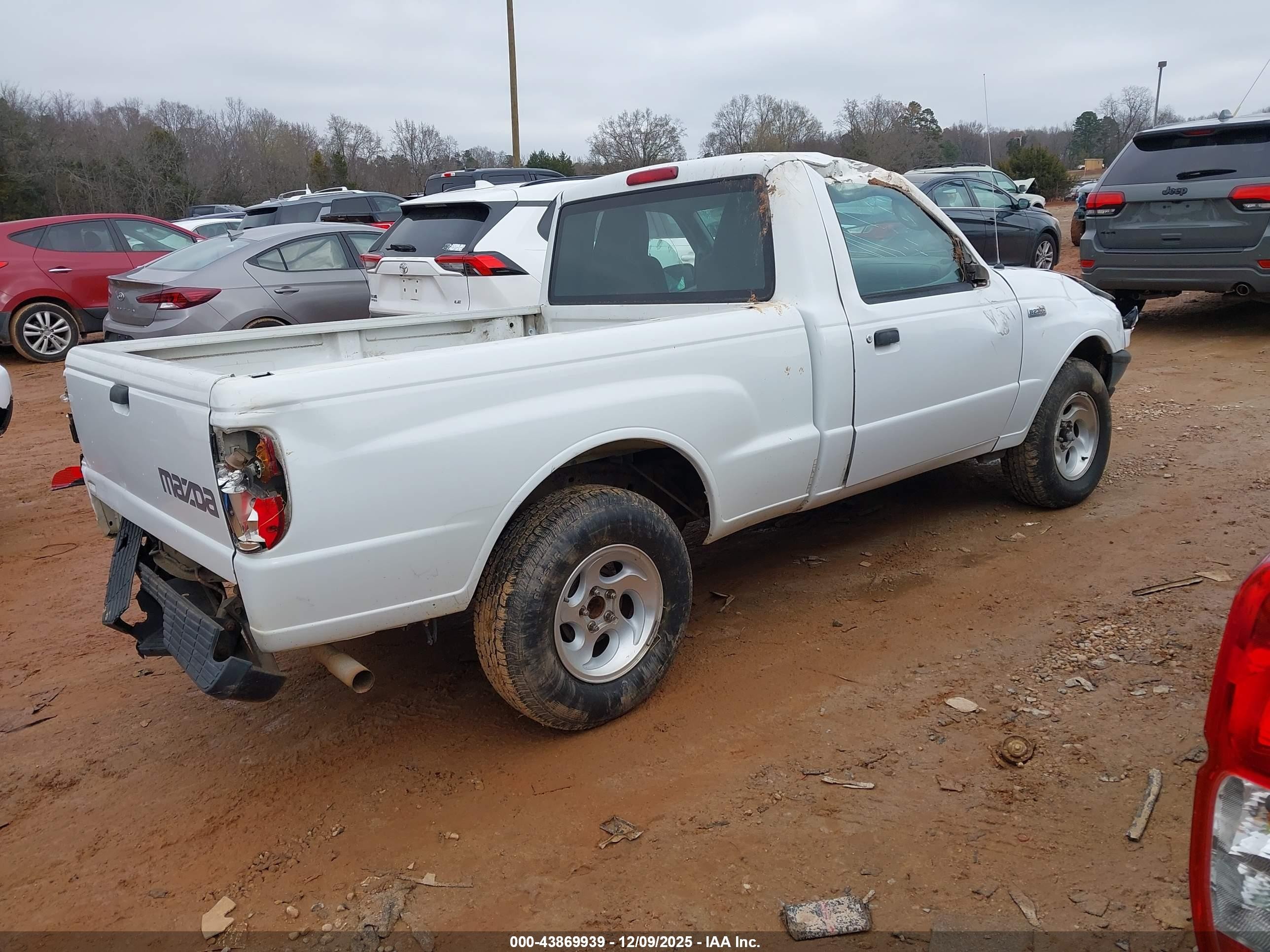 2004 Mazda B2300   White vin: 4F4YR12DX4TM04384