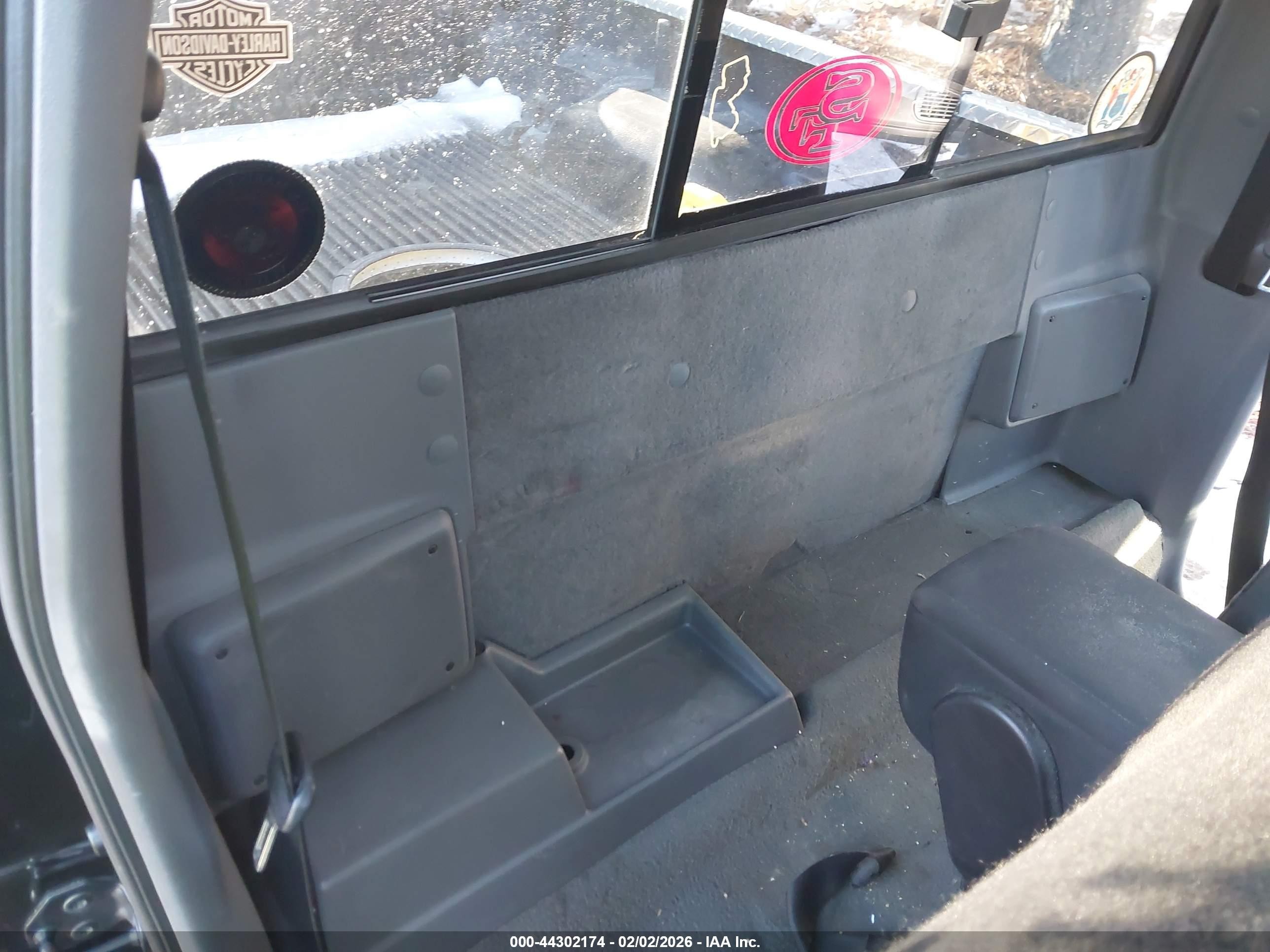 2004 Mazda B3000 Ds Черный vin: 4F4YR12U64TM01577