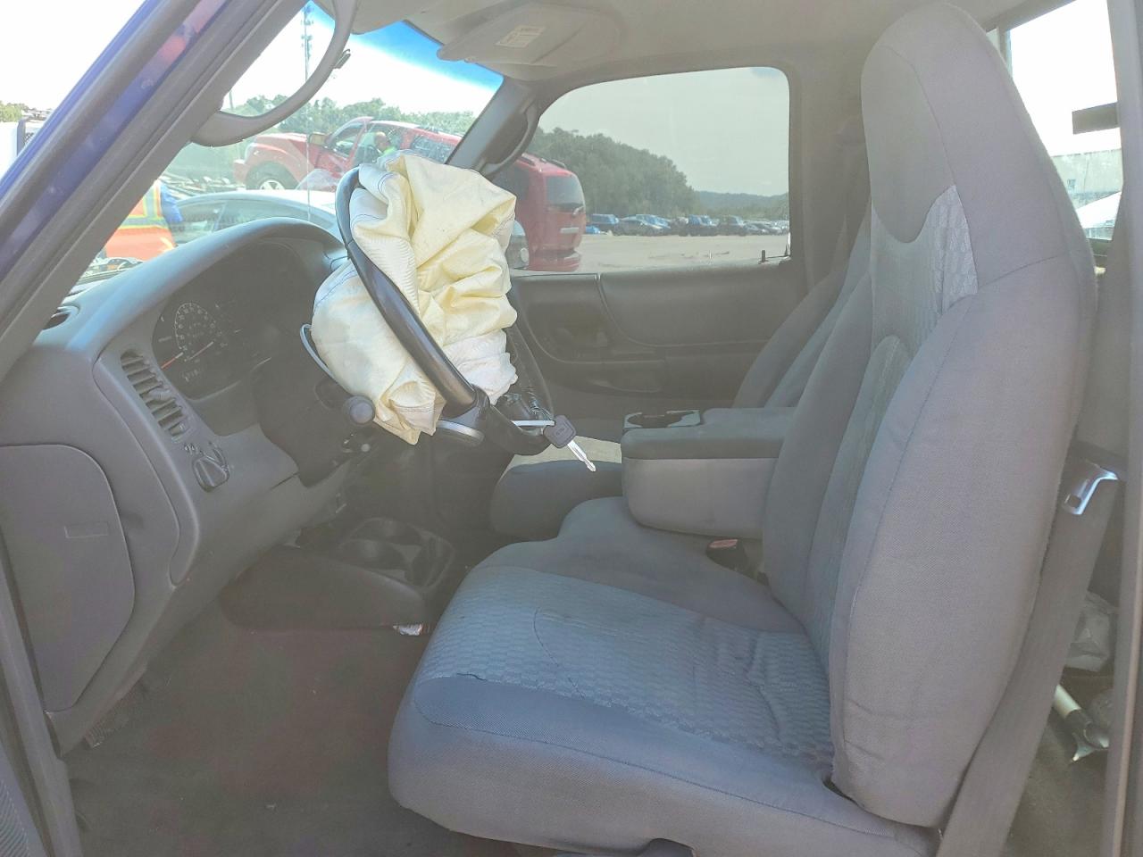 2003 Mazda B3000 Blue vin: 4F4YR12U93TM09462
