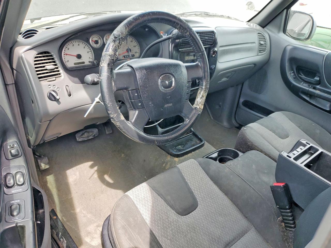 2004 Mazda B3000 Black vin: 4F4YR12U94TM07664