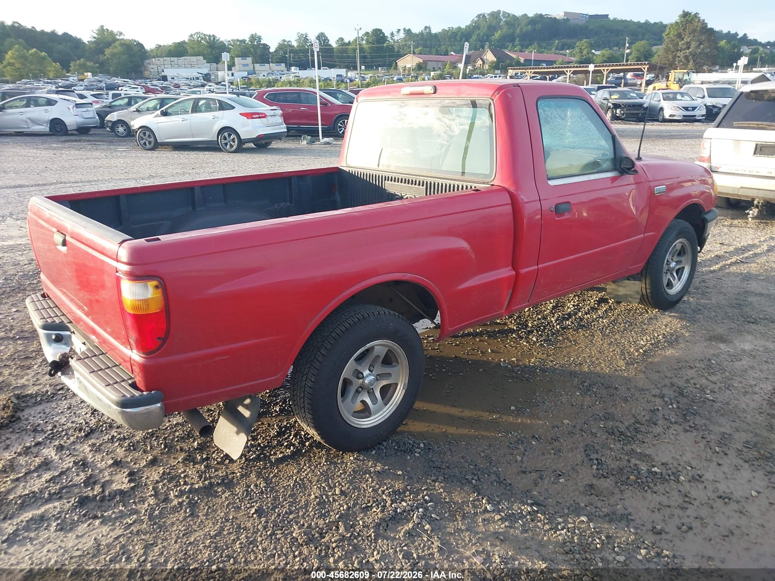 2001 Mazda B3000 Ds/se Red vin: 4F4YR12UX1TM17308