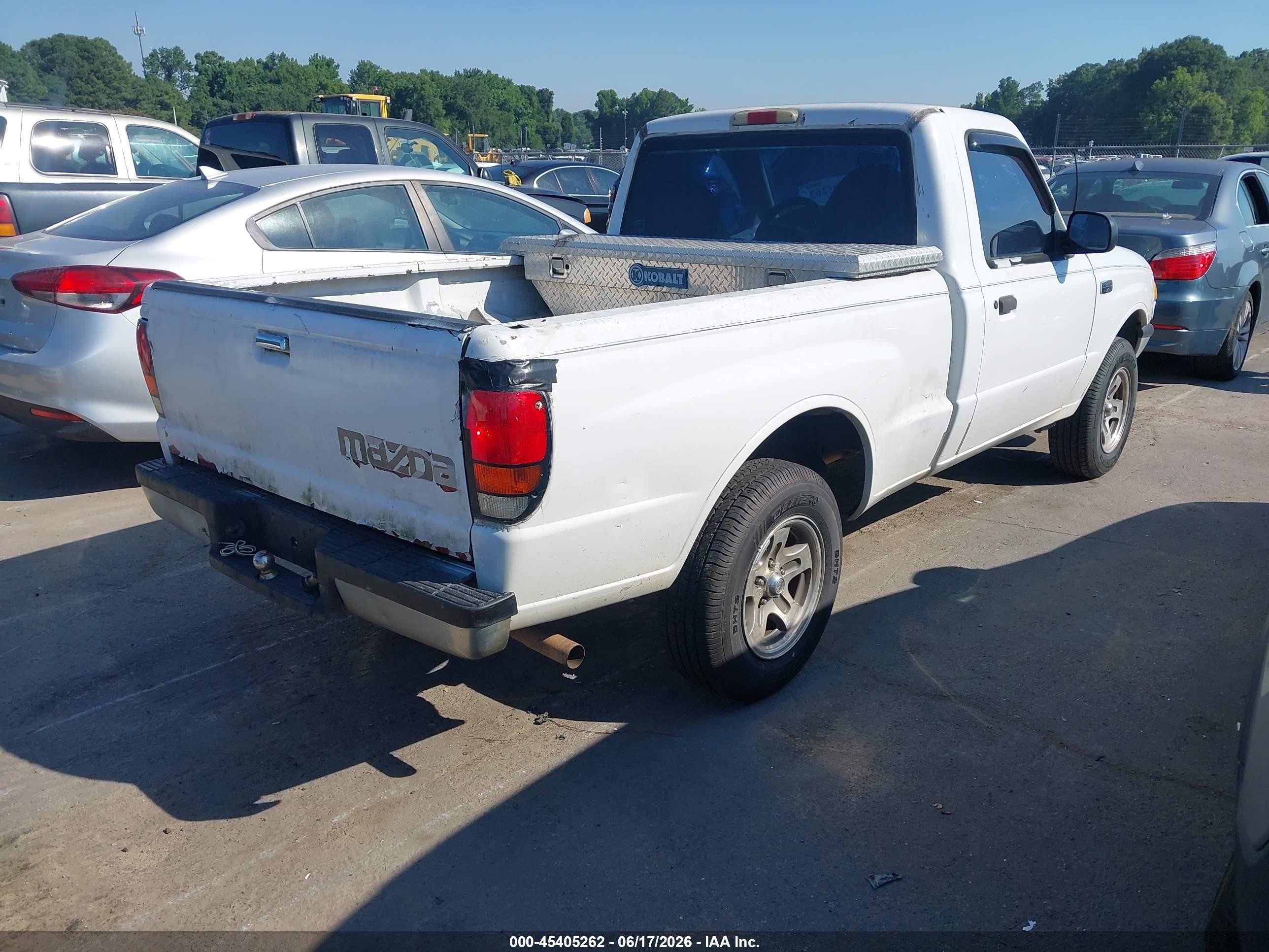 2000 Mazda B3000 Se/sx White vin: 4F4YR12V5YTM26999
