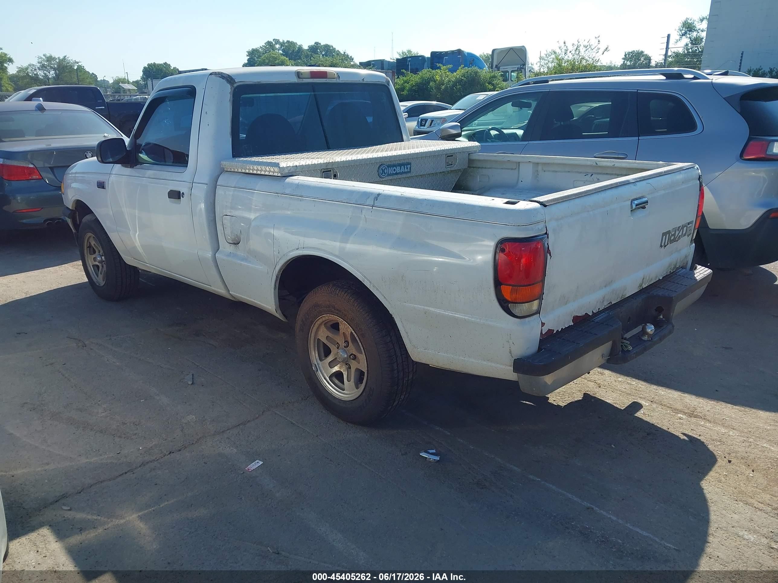 2000 Mazda B3000 Se/sx White vin: 4F4YR12V5YTM26999