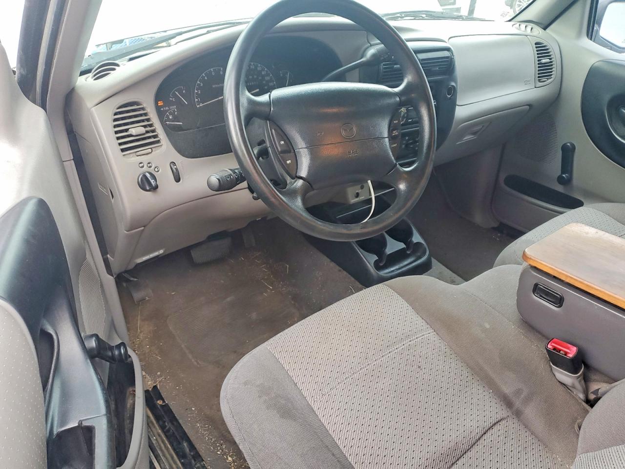 2000 Mazda B3000 Charcoal vin: 4F4YR12VXYTM07865