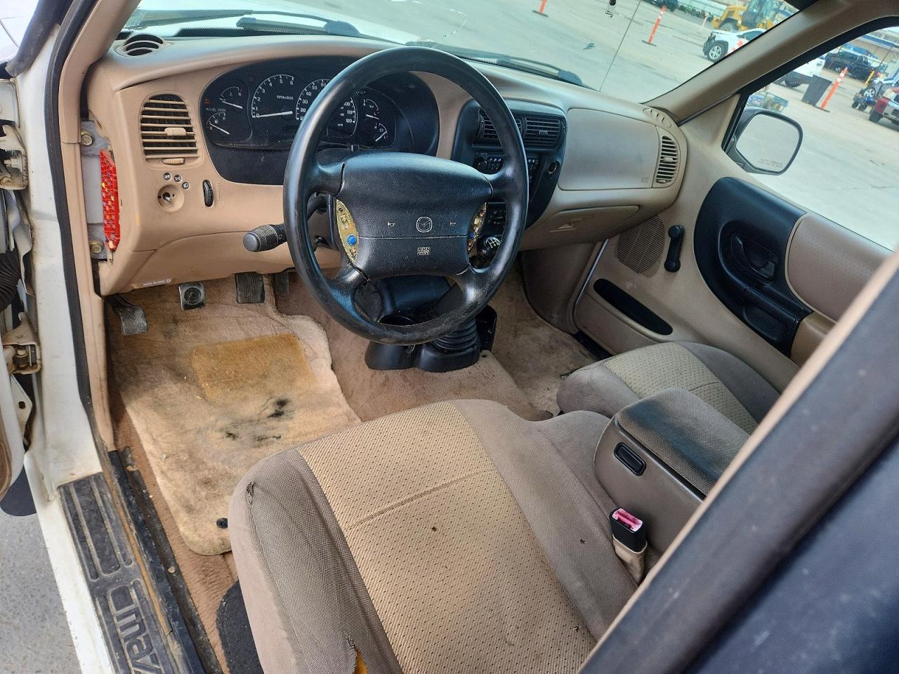 1999 Mazda B2500 Cab Plus White vin: 4F4YR16C0XTM40185