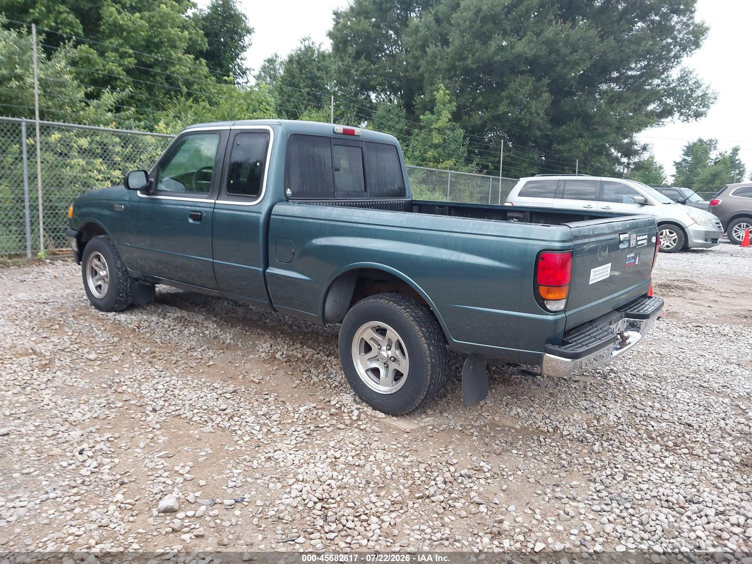 1998 Mazda B2500 Se Зеленый vin: 4F4YR16C1WTM27802
