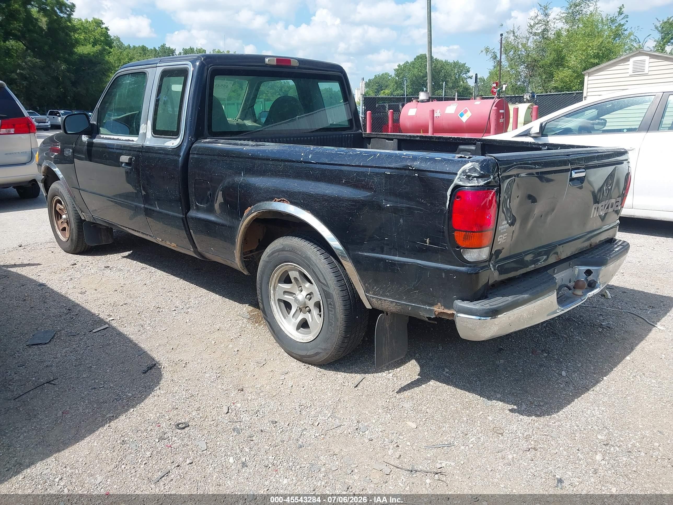 1999 Mazda B2500 Se Black vin: 4F4YR16C1XTM46545