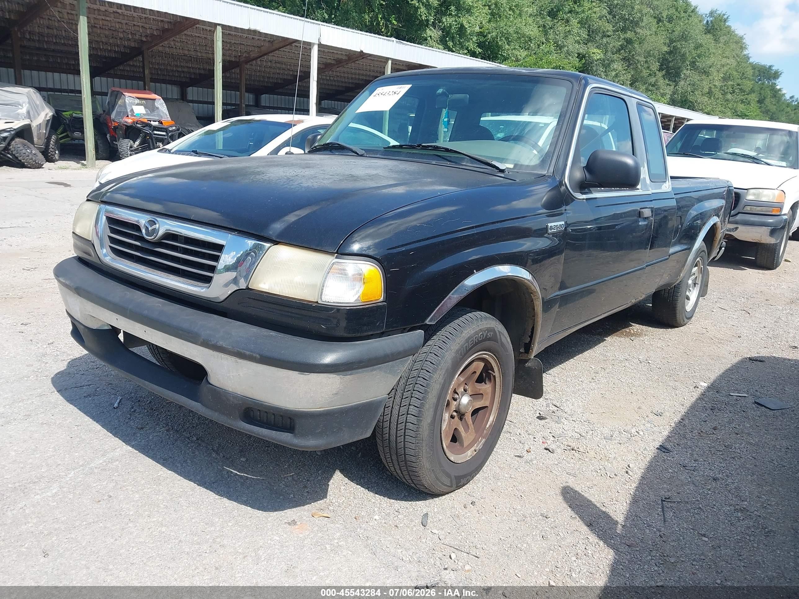 1999 Mazda B2500 Se Black vin: 4F4YR16C1XTM46545