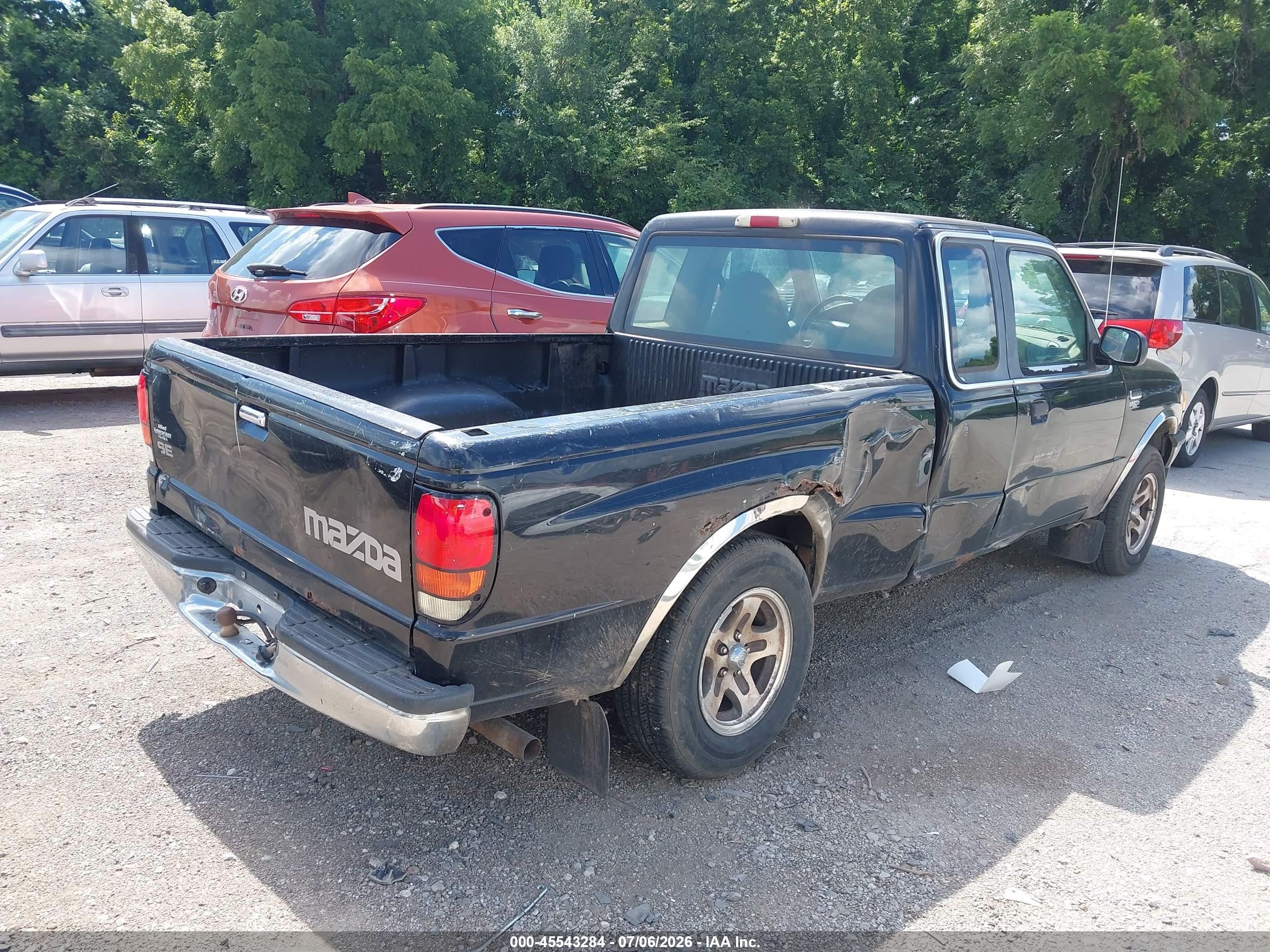 1999 Mazda B2500 Se Black vin: 4F4YR16C1XTM46545