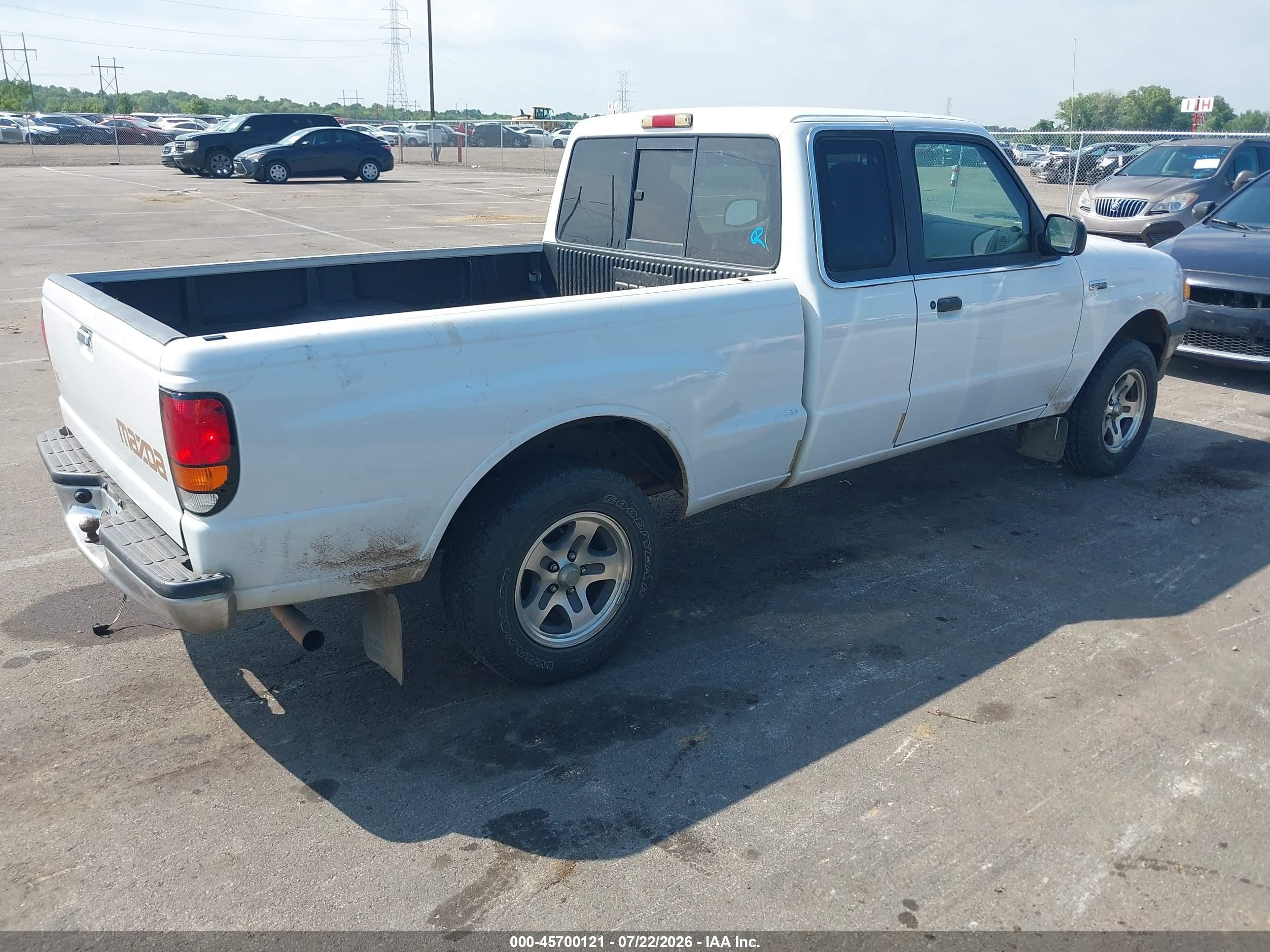 1999 Mazda B2500 Se White vin: 4F4YR16C1XTM46626
