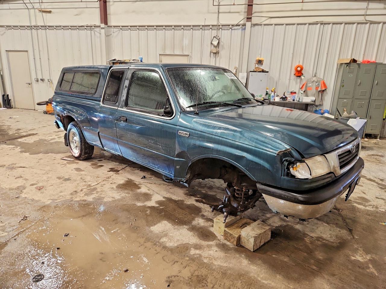 1999 Mazda B2500 Cab Plus Бирюзовый vin: 4F4YR16C3XTM17712