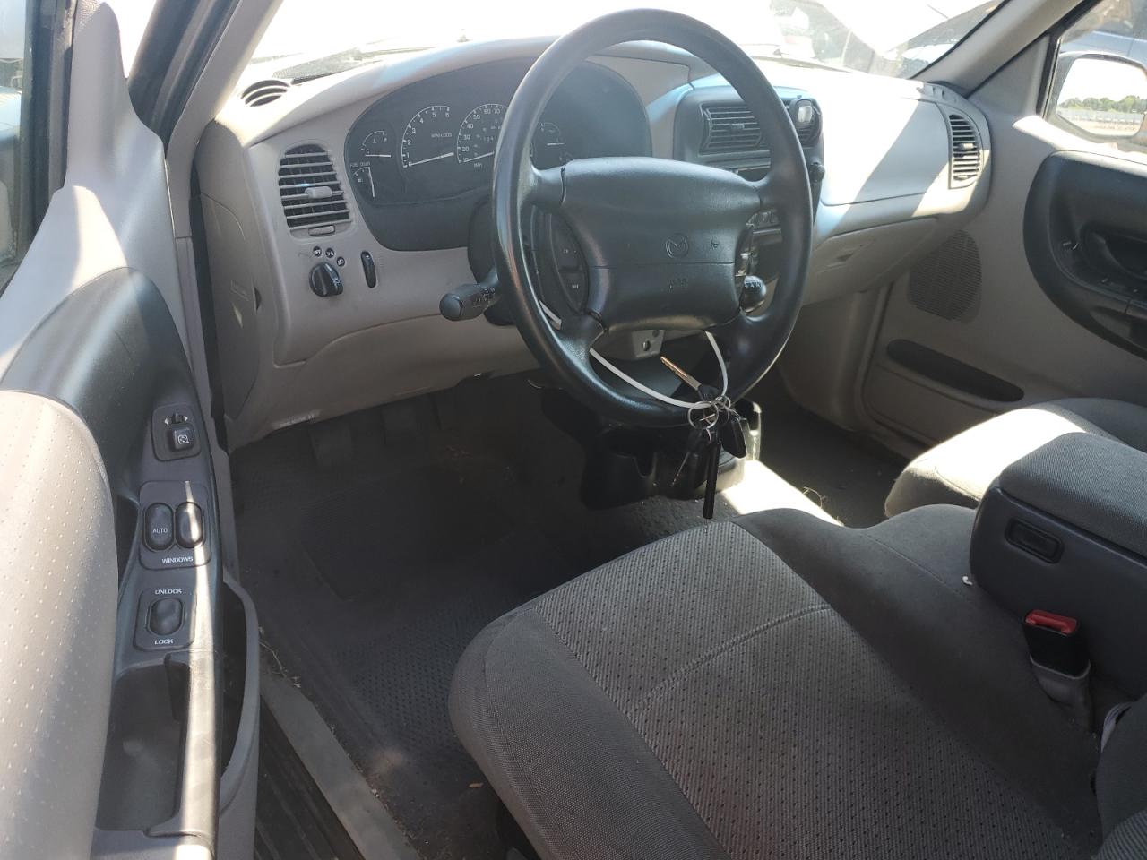1999 Mazda B2500 Cab Plus Gray vin: 4F4YR16C5XTM11412