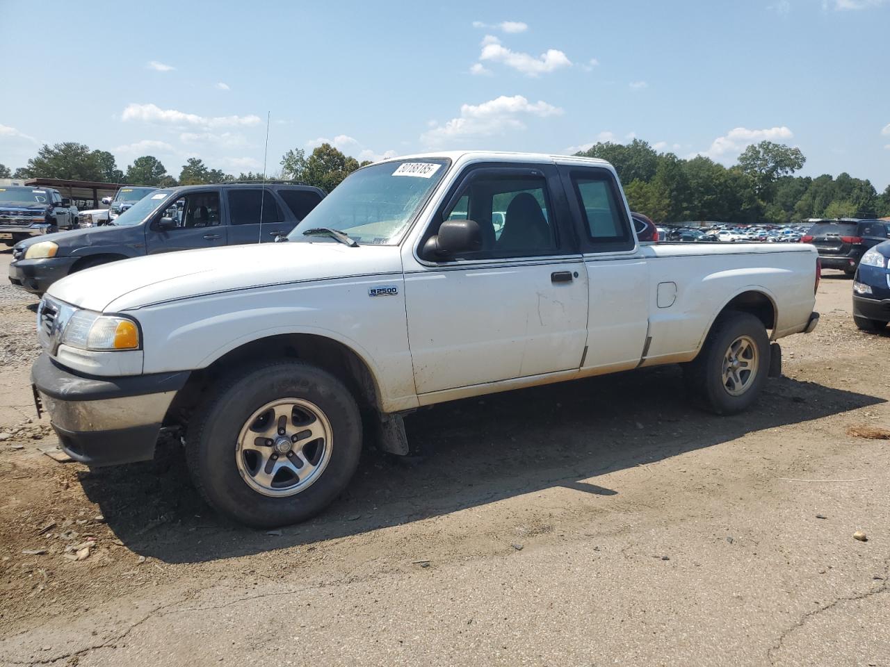 1999 Mazda B2500 Cab Plus White vin: 4F4YR16CXXTM19179