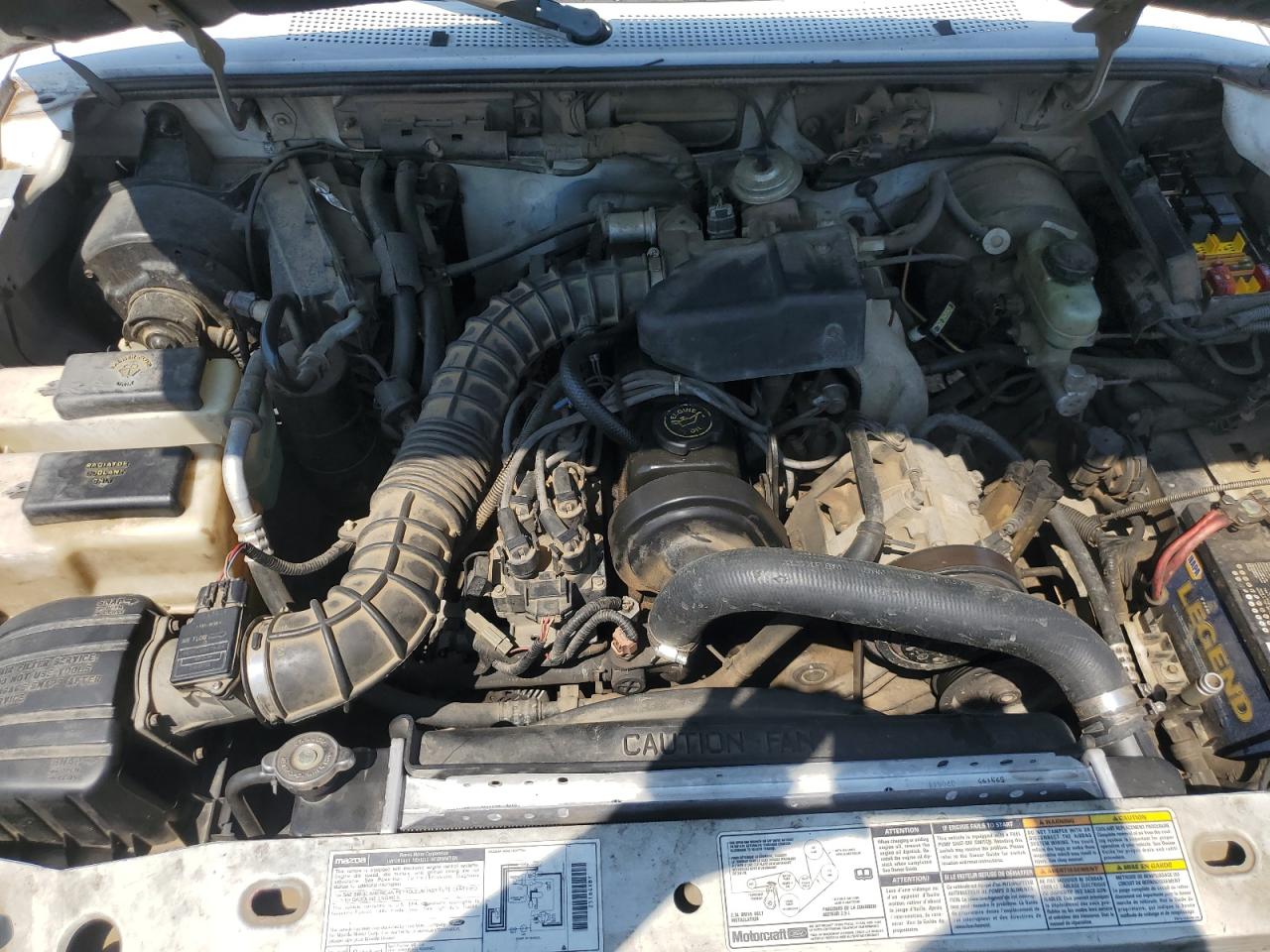1999 Mazda B2500 Cab Plus White vin: 4F4YR16CXXTM19179