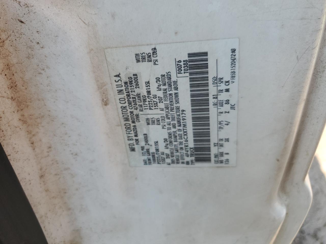 1999 Mazda B2500 Cab Plus White vin: 4F4YR16CXXTM19179