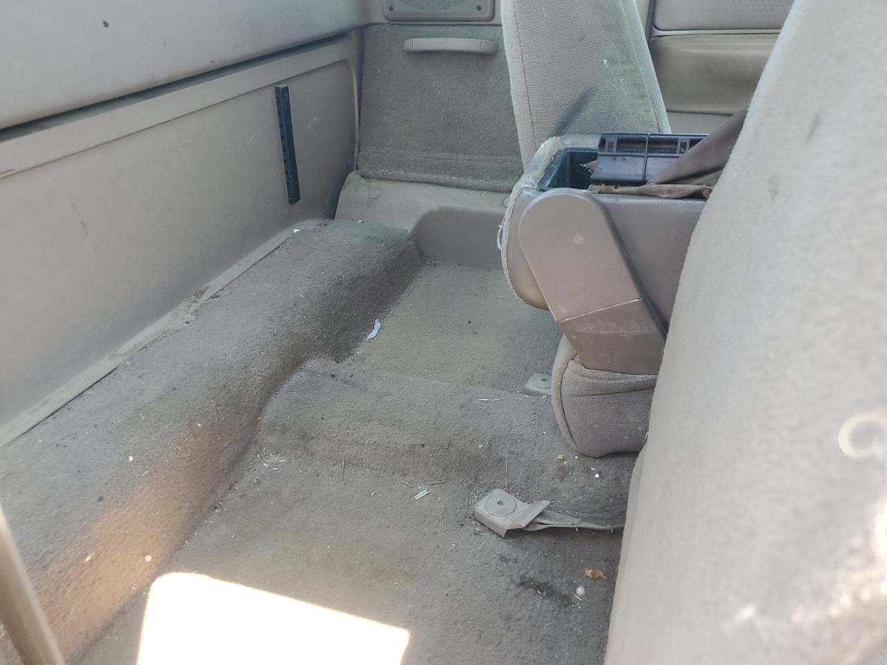 1999 Mazda B2500 Cab Plus White vin: 4F4YR16CXXTM19179