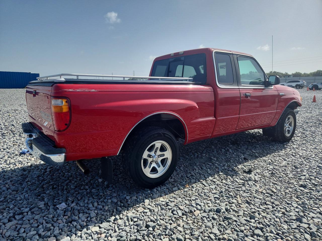 2002 Mazda B2300 Cab Plus Red vin: 4F4YR16D02TM26563