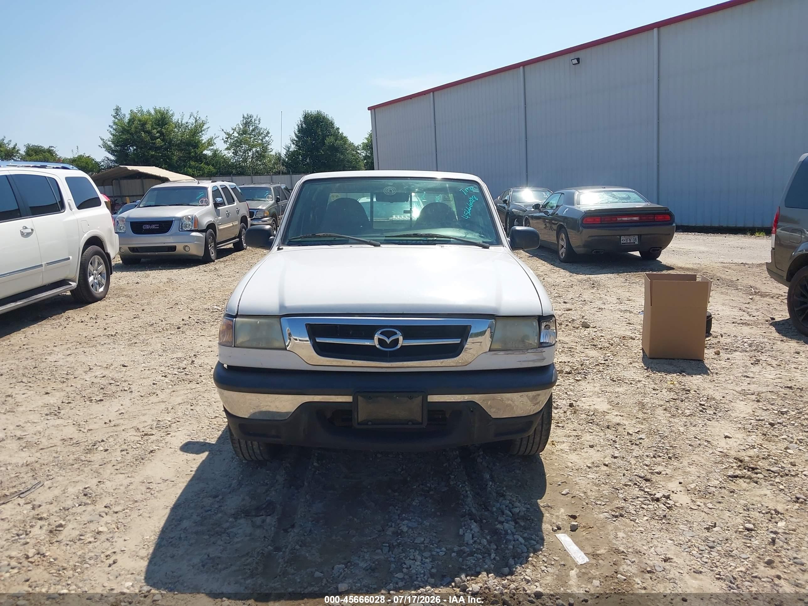 2003 Mazda B2300 Se Белый vin: 4F4YR16D93TM09147