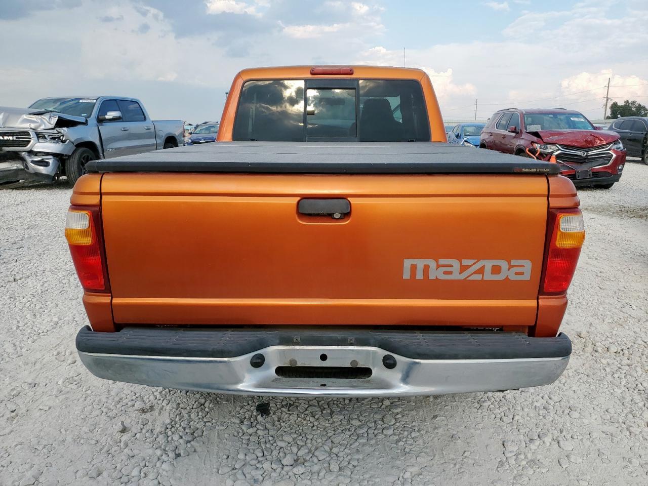 2004 Mazda B2300 Cab Plus Orange vin: 4F4YR16D94TM04581