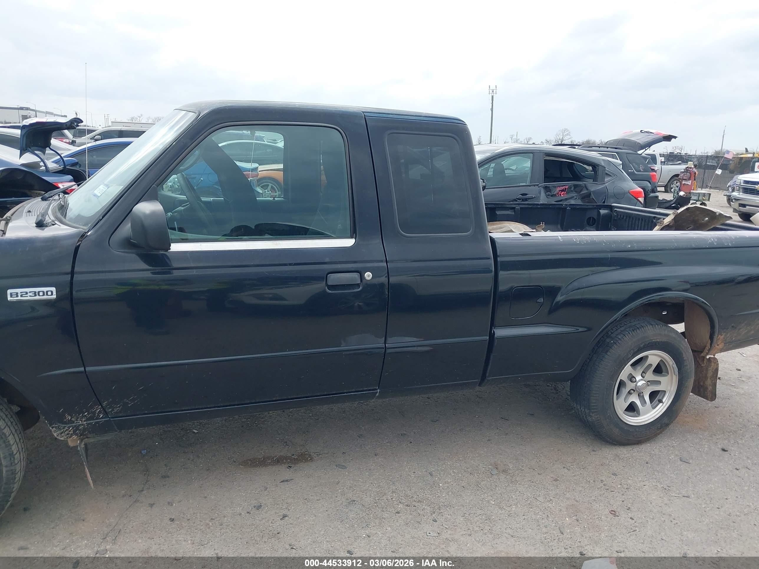 2004 Mazda B2300 Se Black vin: 4F4YR16D94TM11790