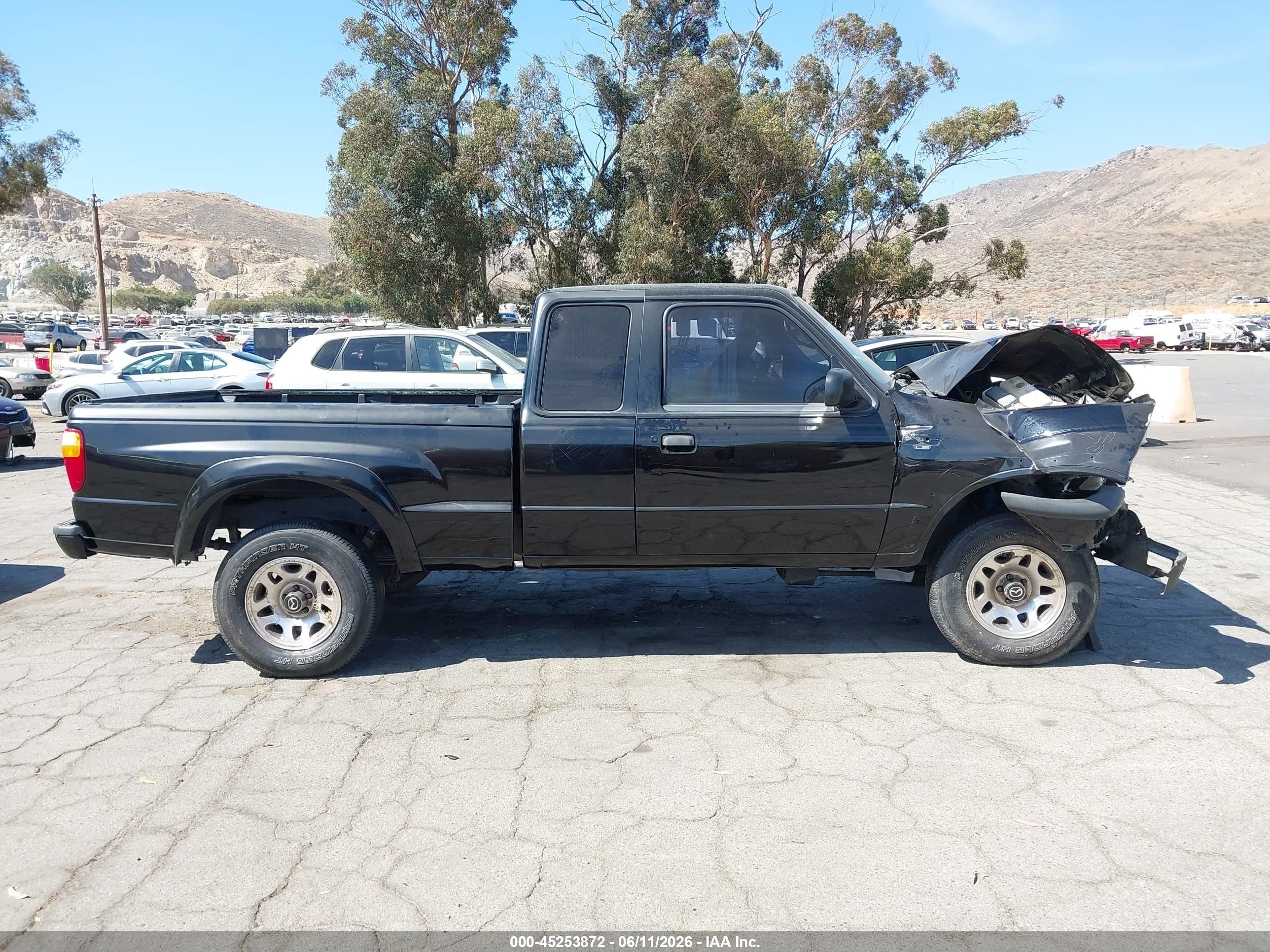 2001 Mazda B3000 Ds/se Black vin: 4F4YR16E01TM08166