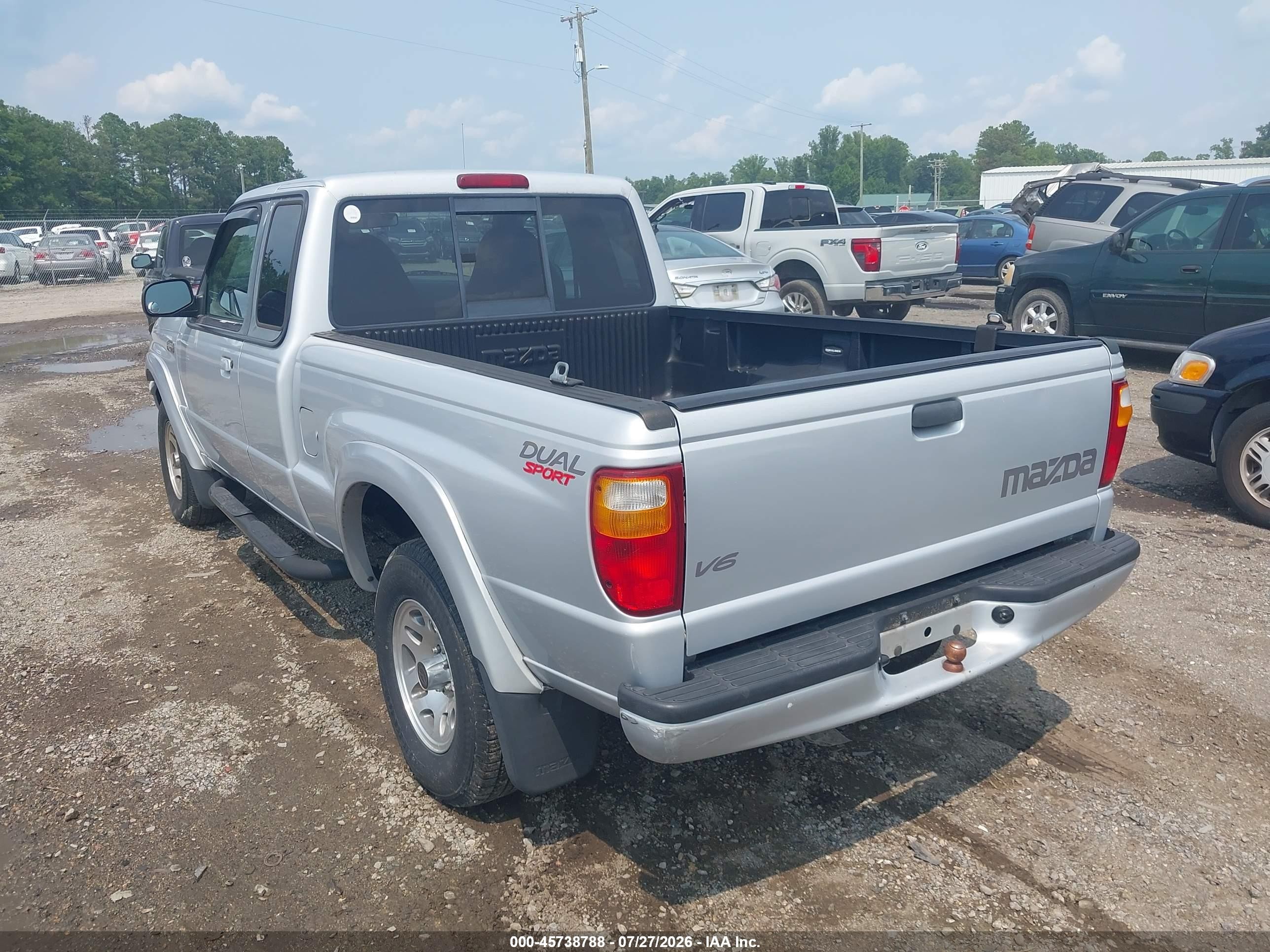 2002 Mazda B3000 Ds Silver vin: 4F4YR16U22TM05911
