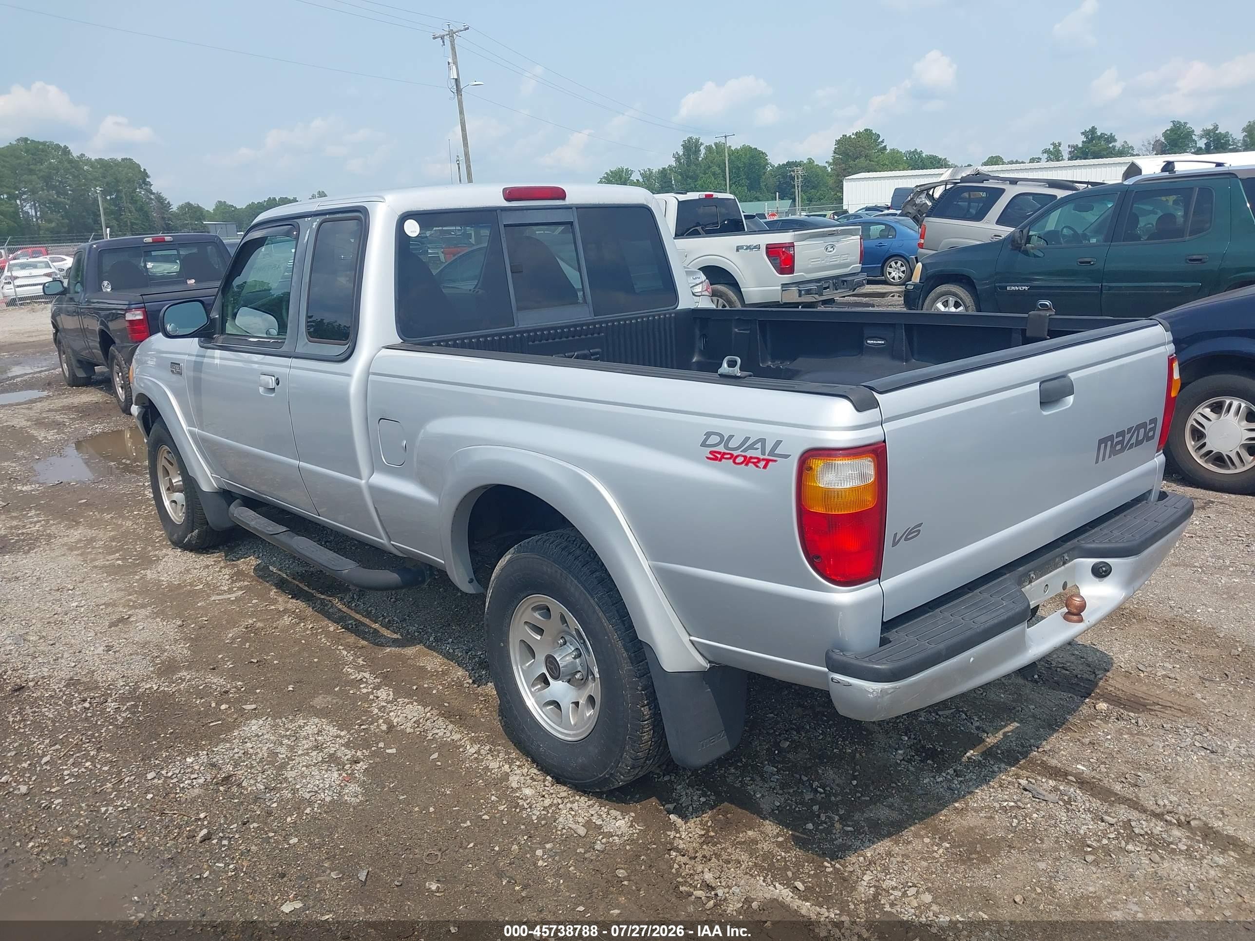2002 Mazda B3000 Ds Silver vin: 4F4YR16U22TM05911