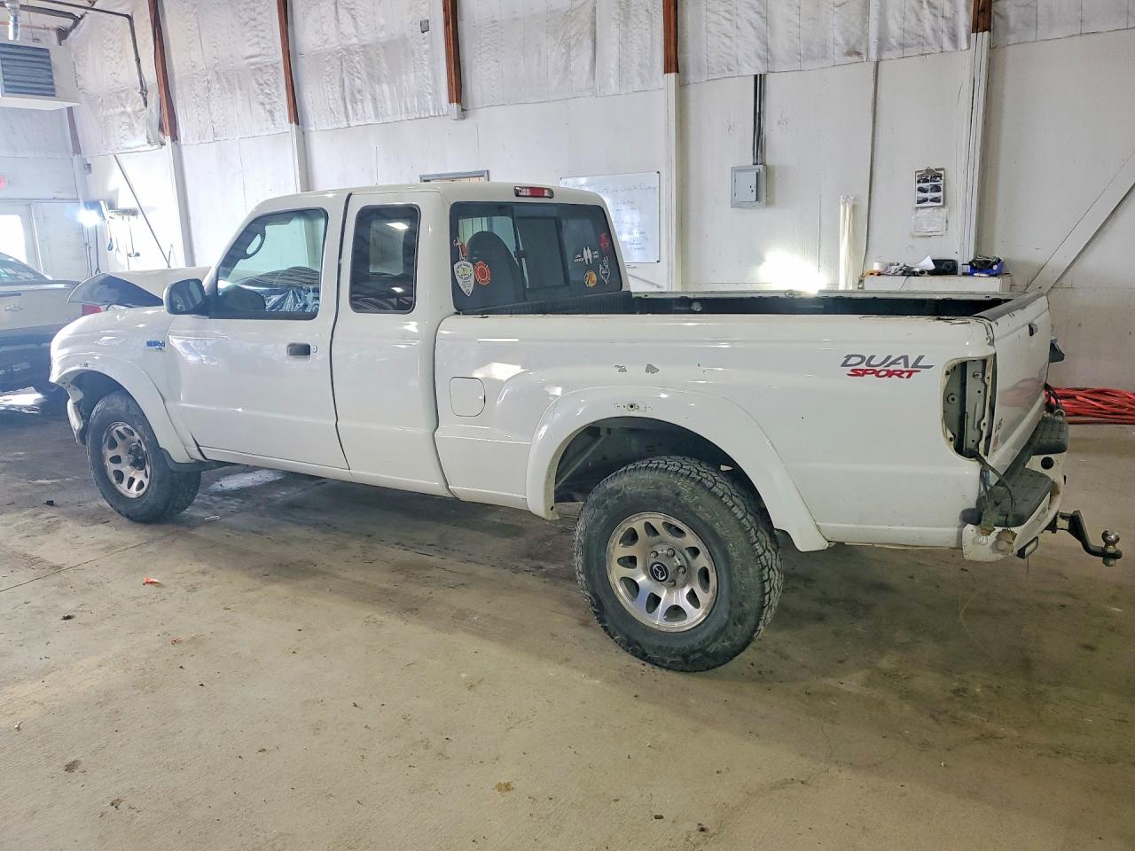 2004 Mazda B3000 Cab Plus Белый vin: 4F4YR16U24TM00789