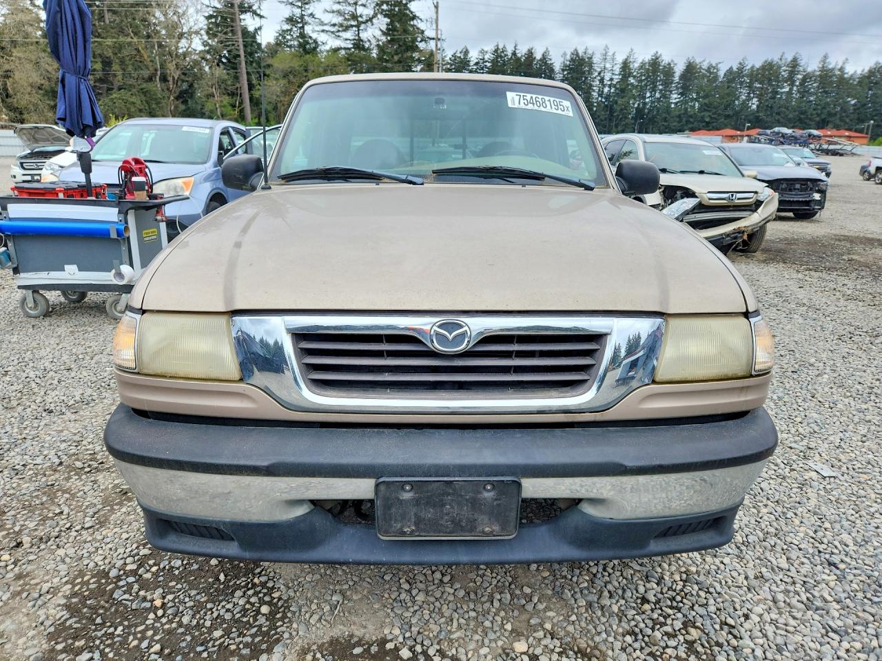 1998 Mazda B3000 Cab Plus Tan vin: 4F4YR16U3WTM05681