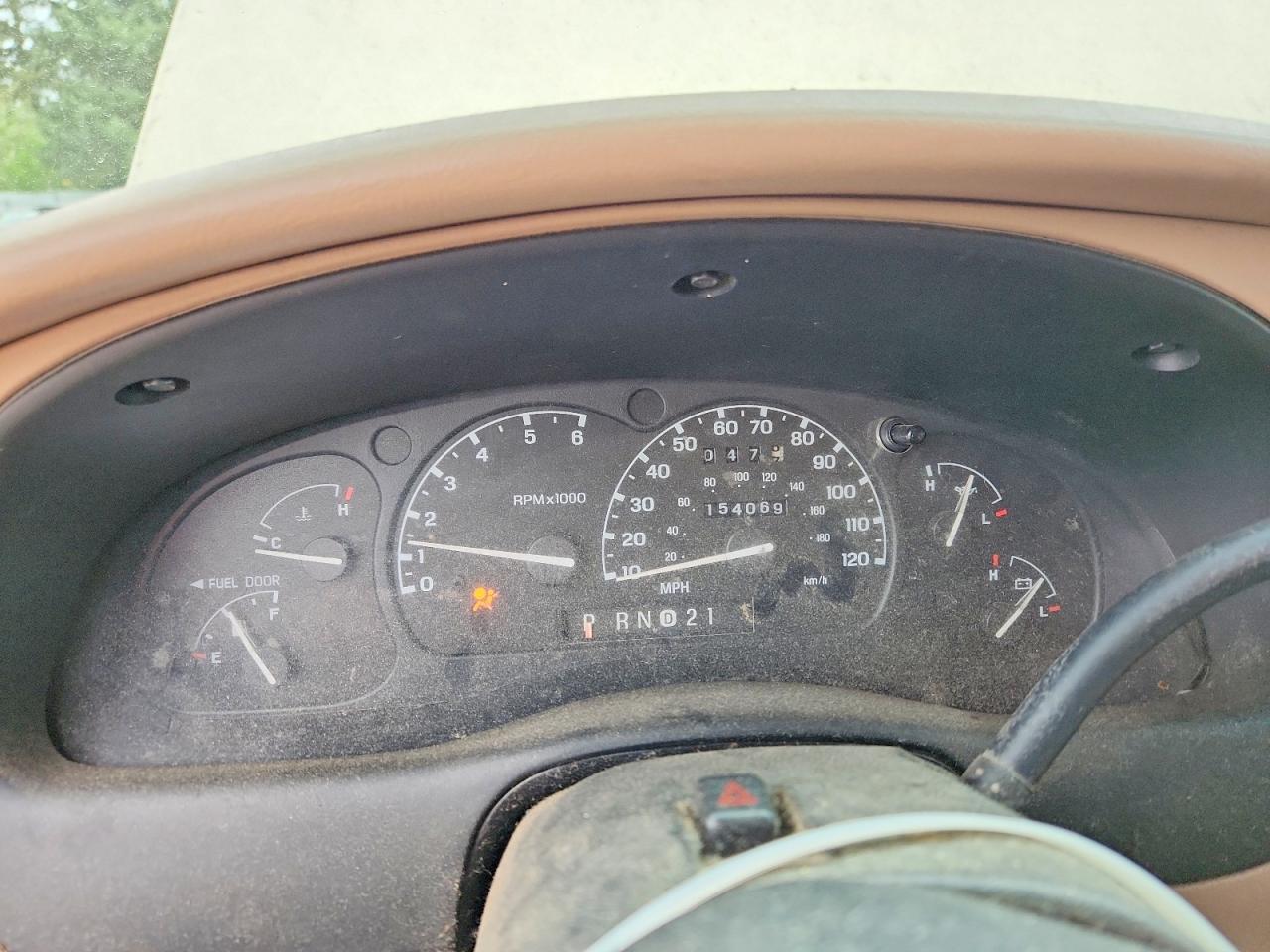 1998 Mazda B3000 Cab Plus Tan vin: 4F4YR16U3WTM05681