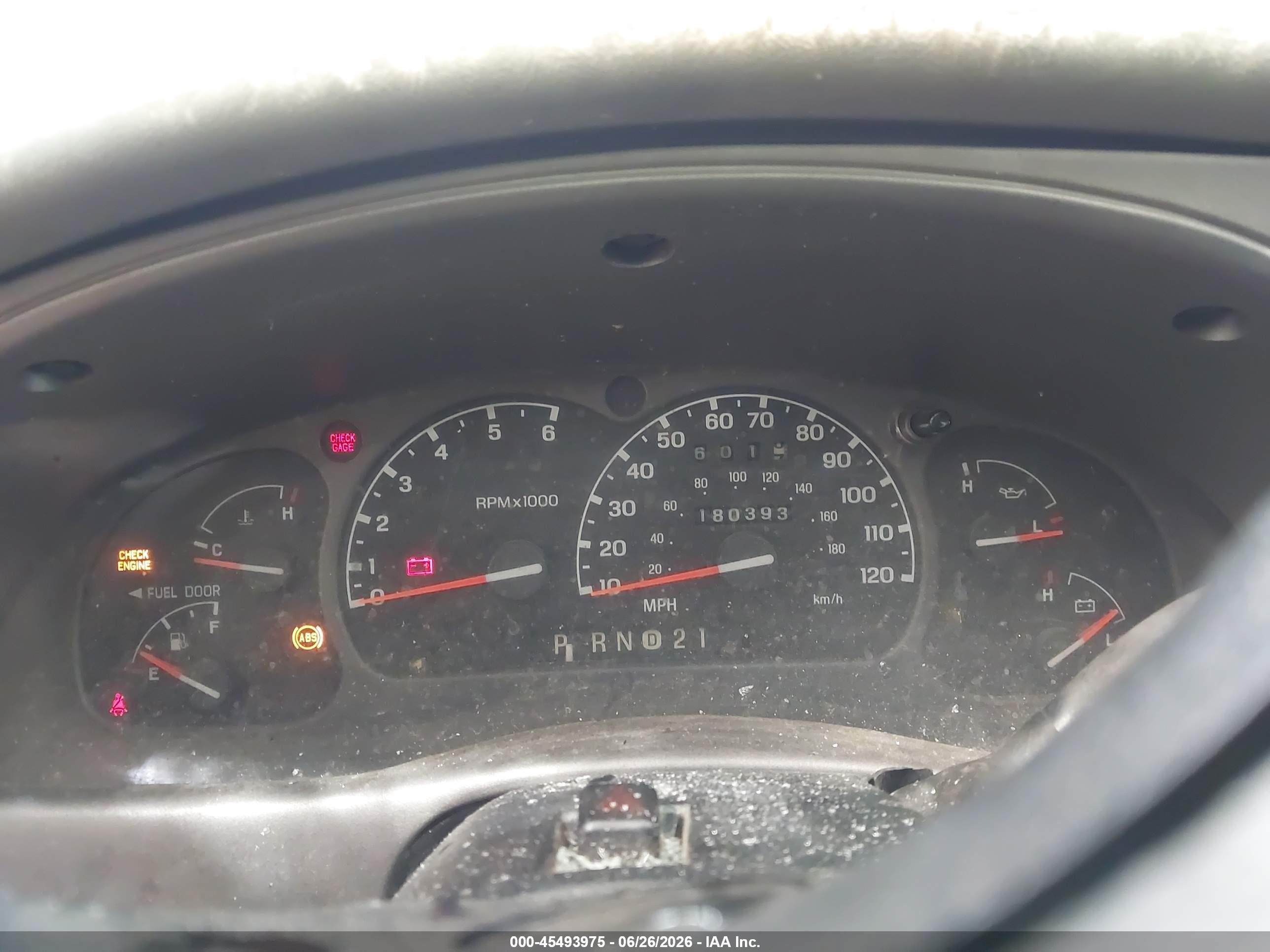 2002 Mazda B3000 Ds White vin: 4F4YR16U52TM05871