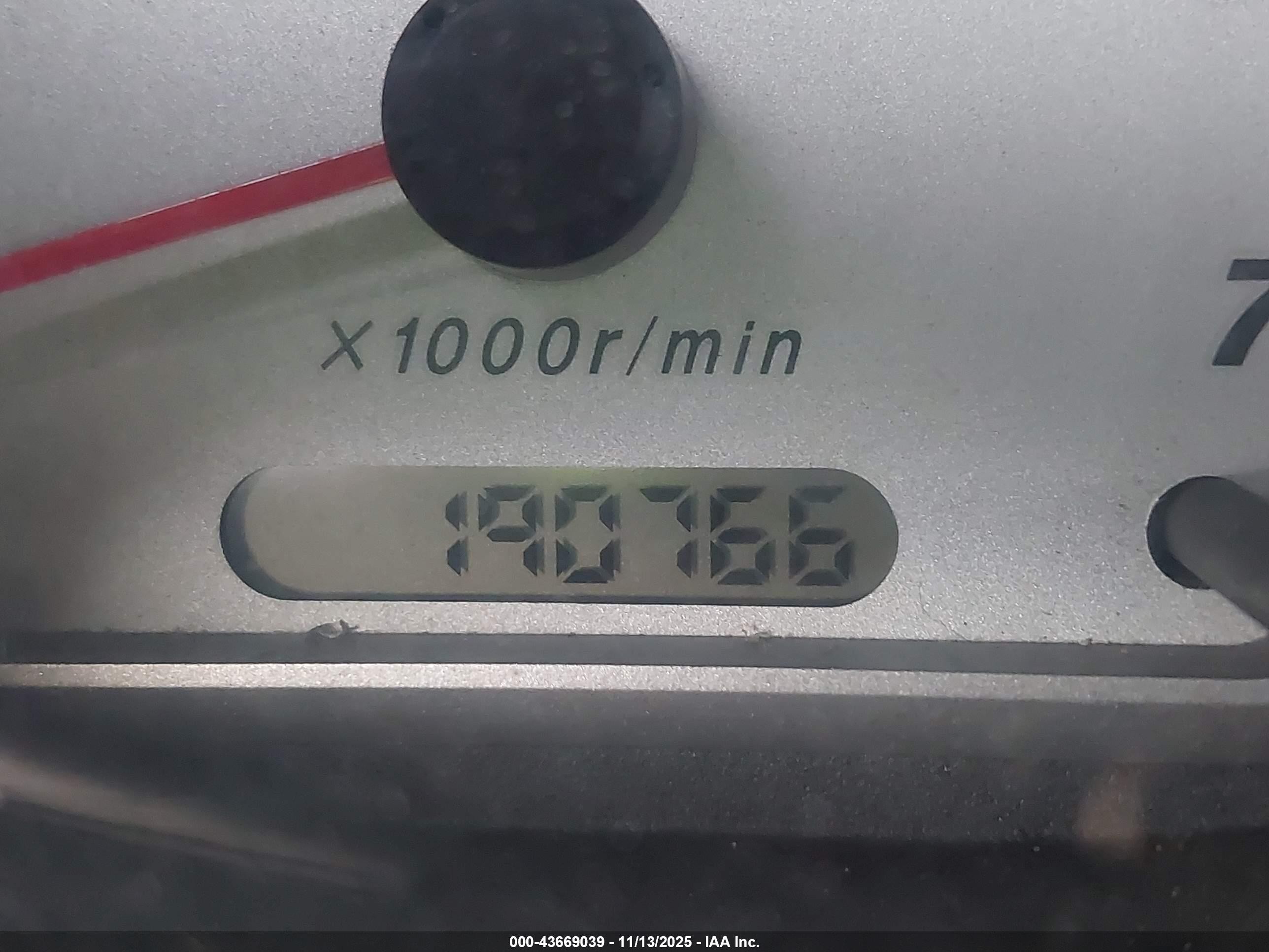 2004 Mazda B3000 Ds Серебряный vin: 4F4YR16U54TM05680