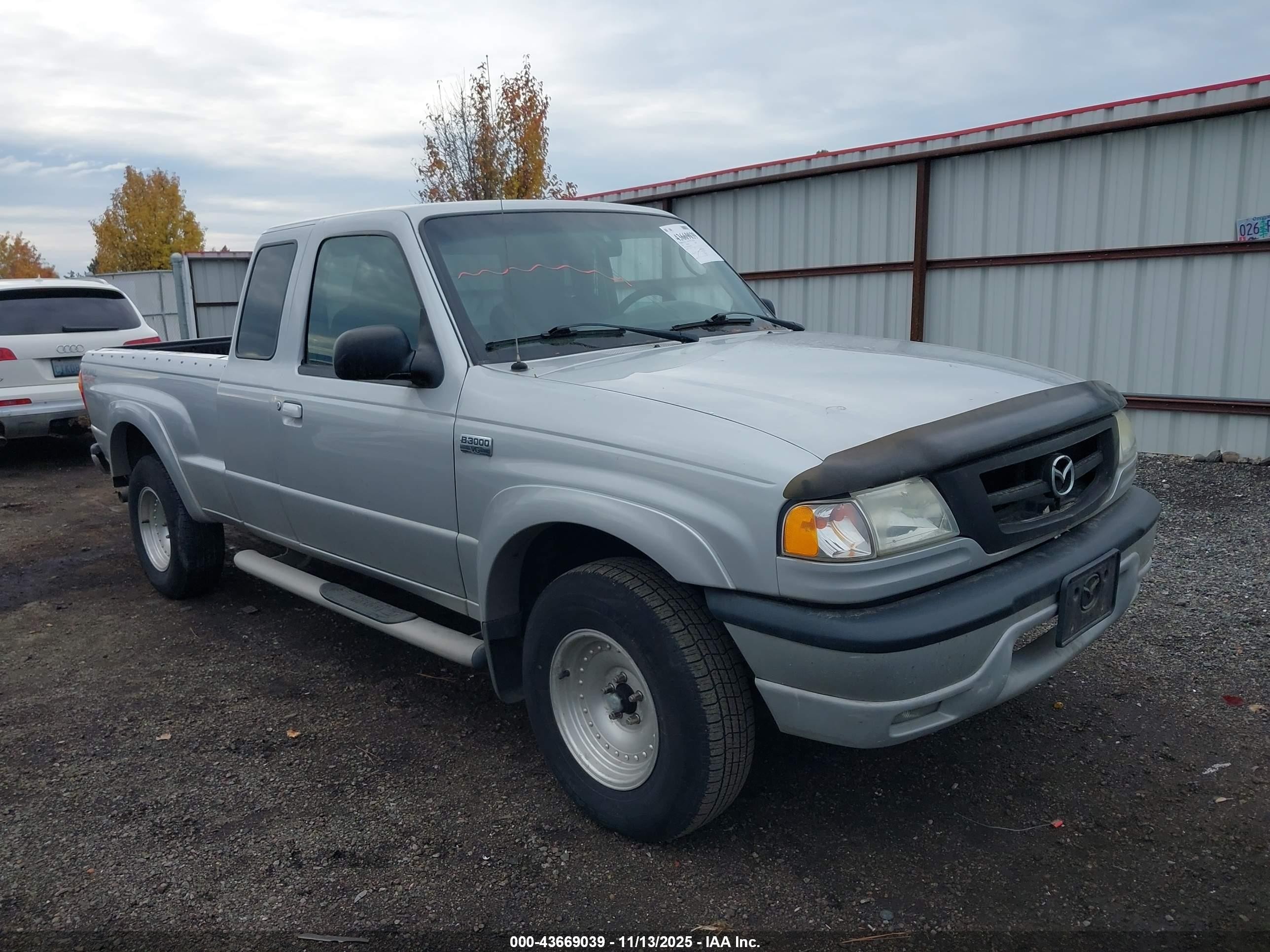 2004 Mazda B3000 Ds Серебряный vin: 4F4YR16U54TM05680