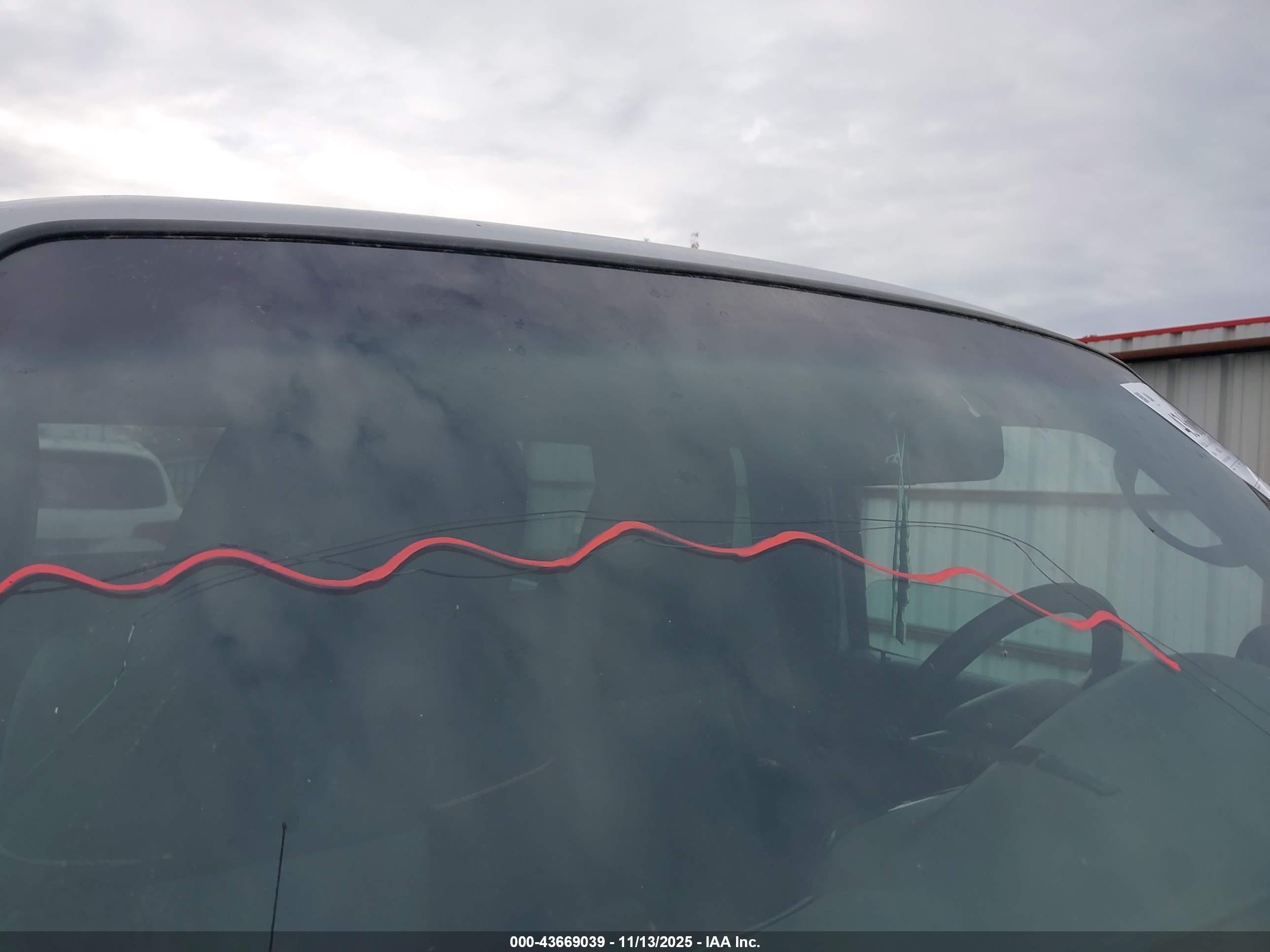 2004 Mazda B3000 Ds Серебряный vin: 4F4YR16U54TM05680