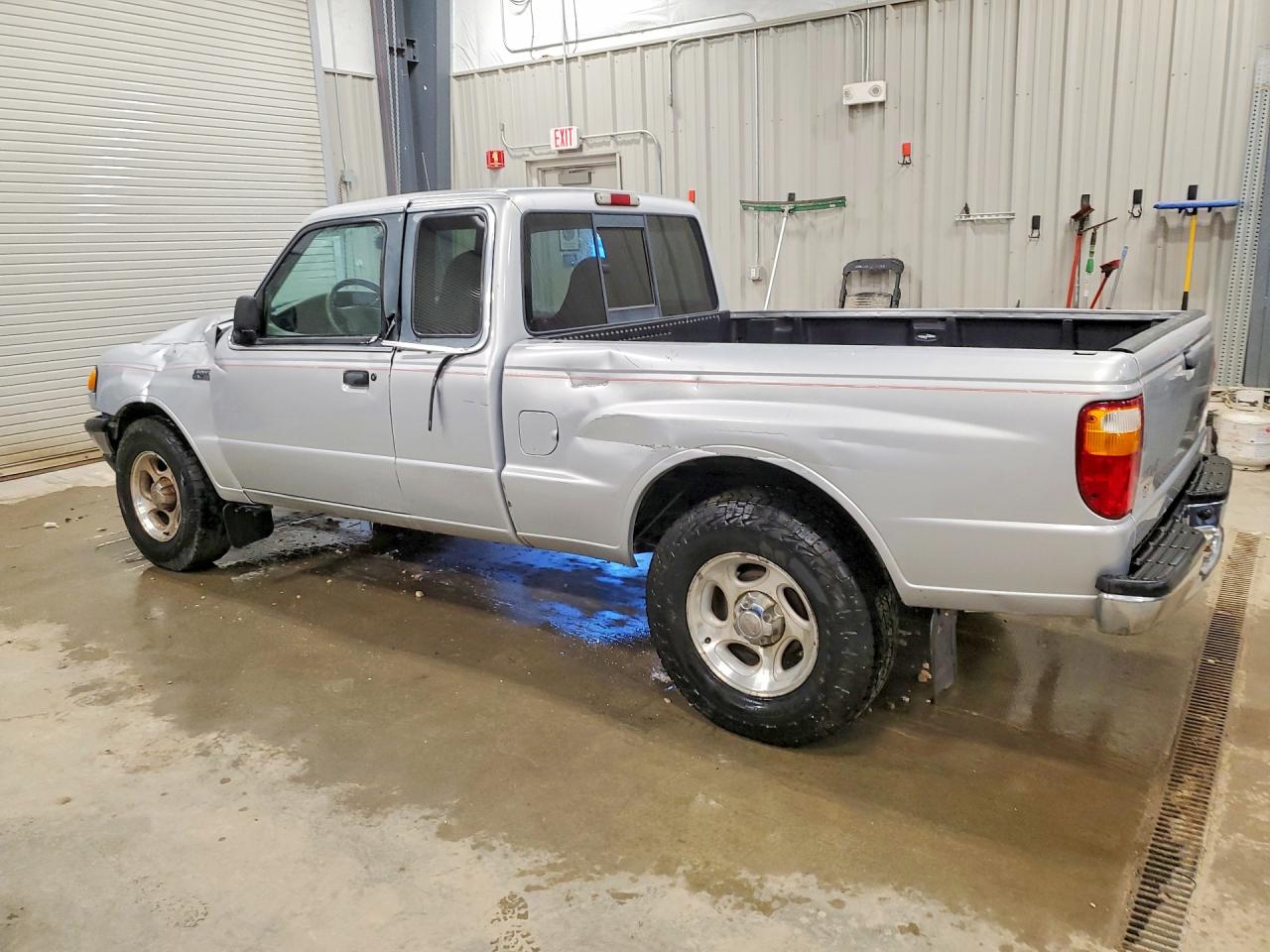 2001 Mazda B3000 Cab Plus Silver vin: 4F4YR16U61TM02976