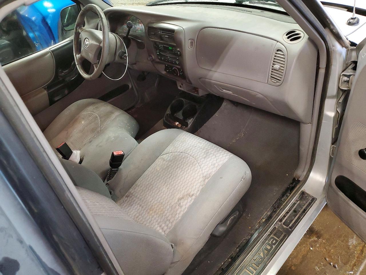 2001 Mazda B3000 Cab Plus Silver vin: 4F4YR16U61TM02976