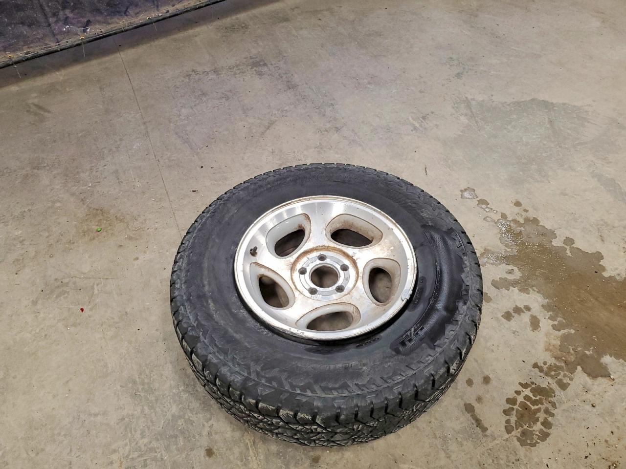 2001 Mazda B3000 Cab Plus Silver vin: 4F4YR16U61TM02976