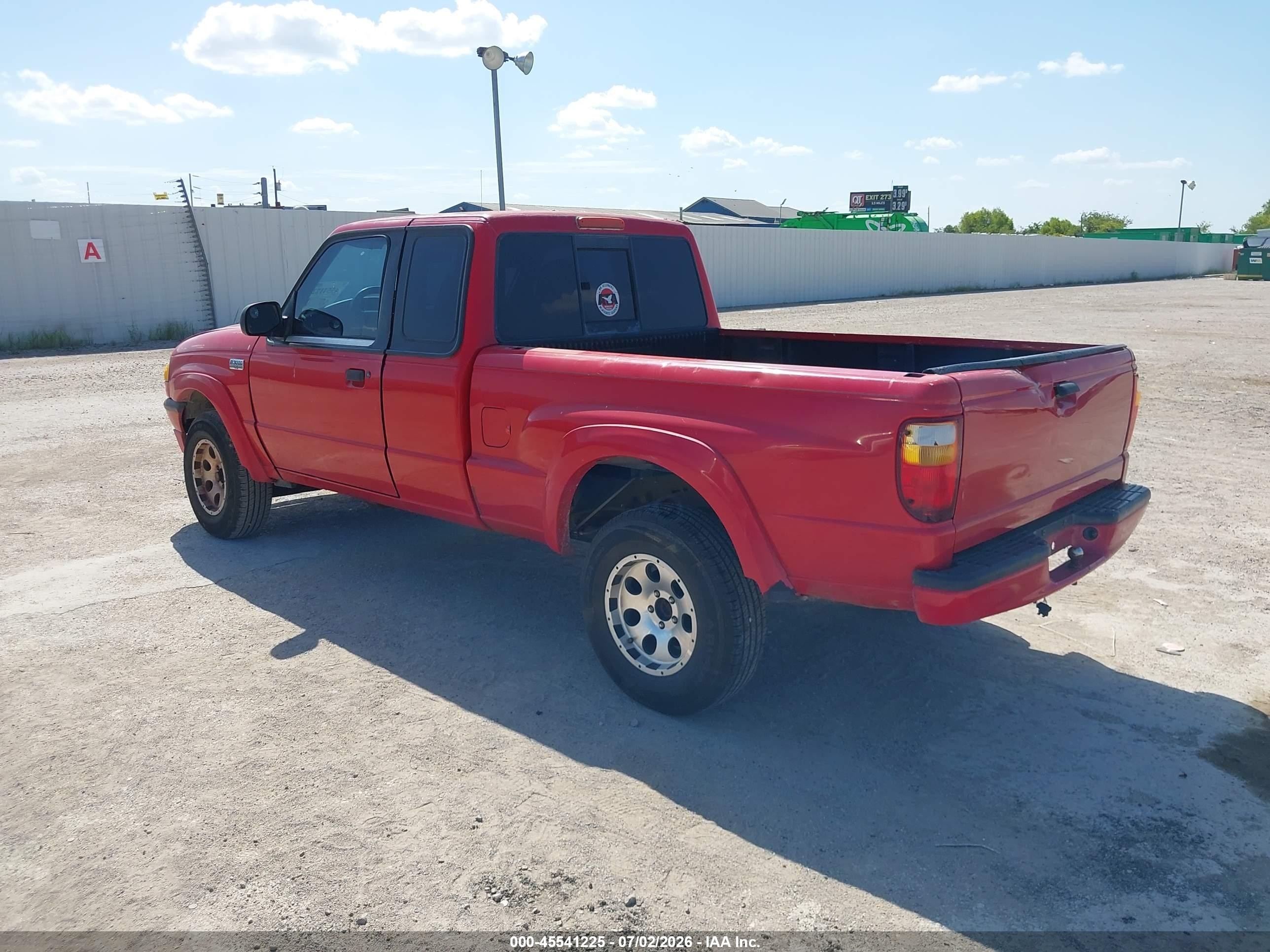 2001 Mazda B3000 Ds/se Red vin: 4F4YR16U61TM15842