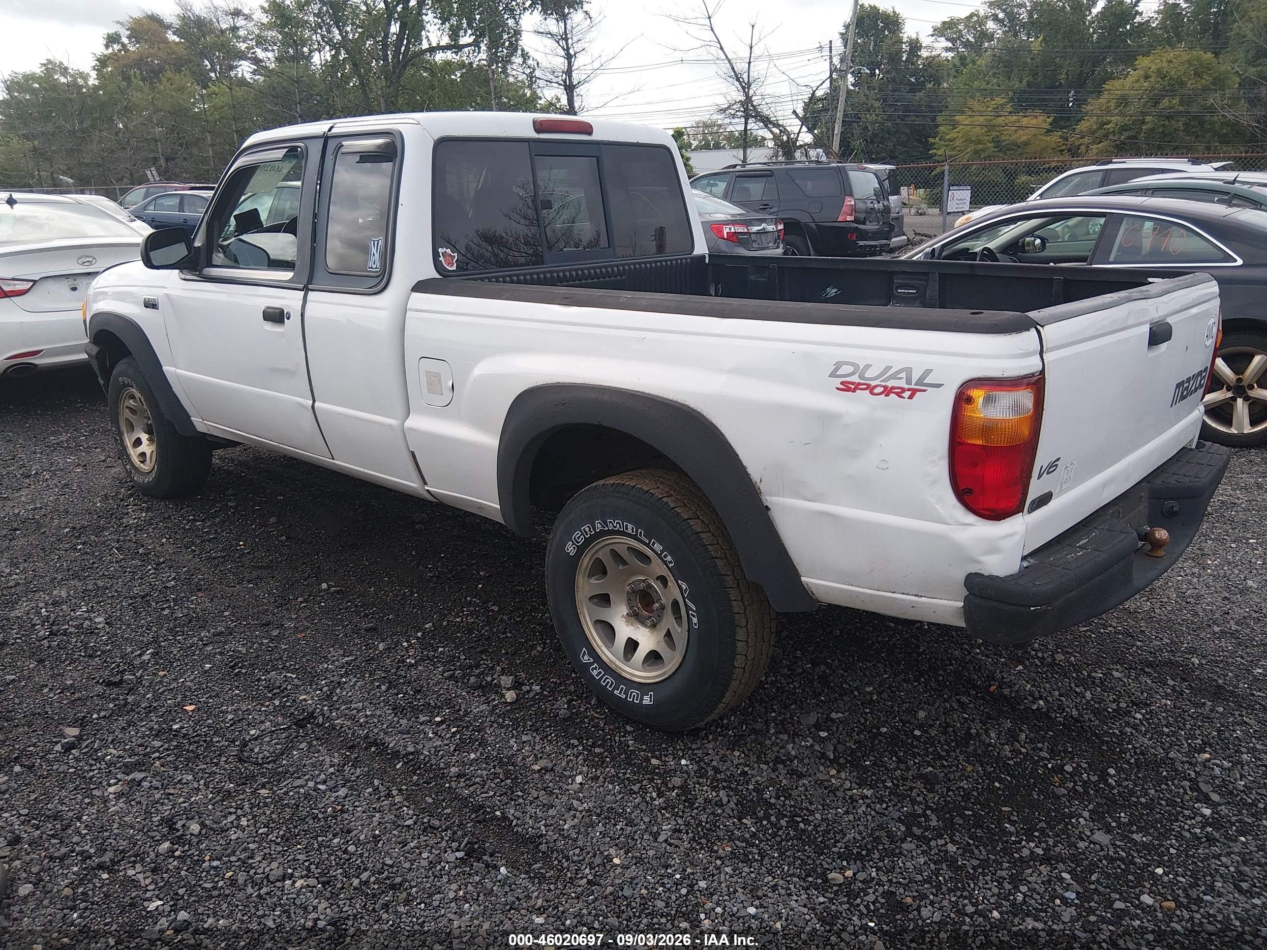 2002 Mazda B3000 Ds White vin: 4F4YR16U62TM01716