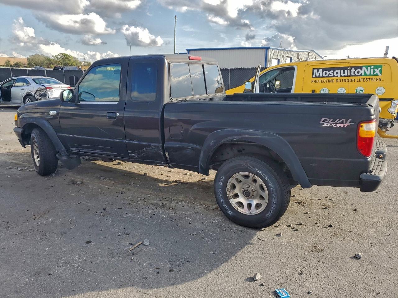 2004 Mazda B3000 Cab Plus Black vin: 4F4YR16U64TM11908