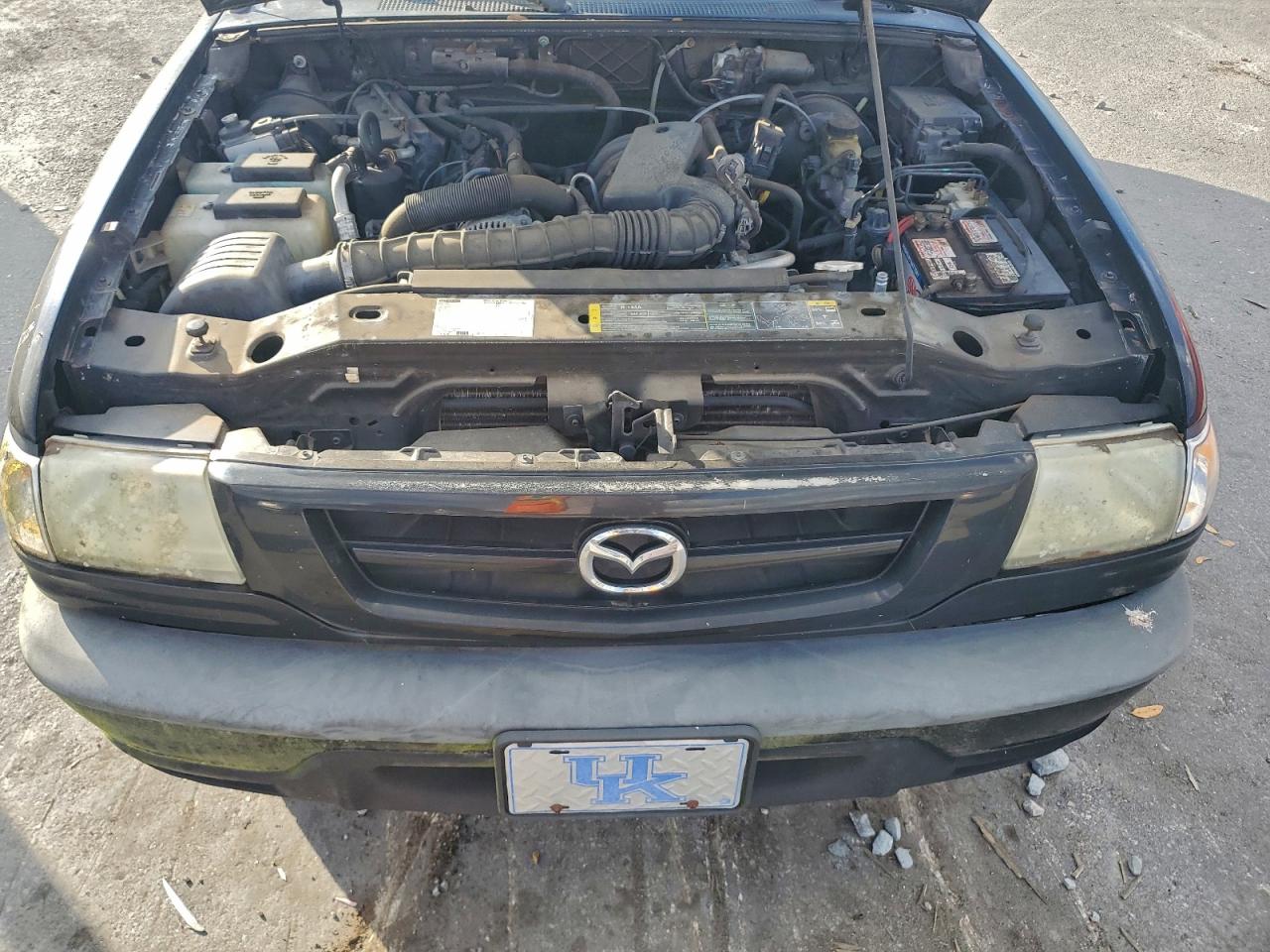 2004 Mazda B3000 Cab Plus Black vin: 4F4YR16U64TM11908