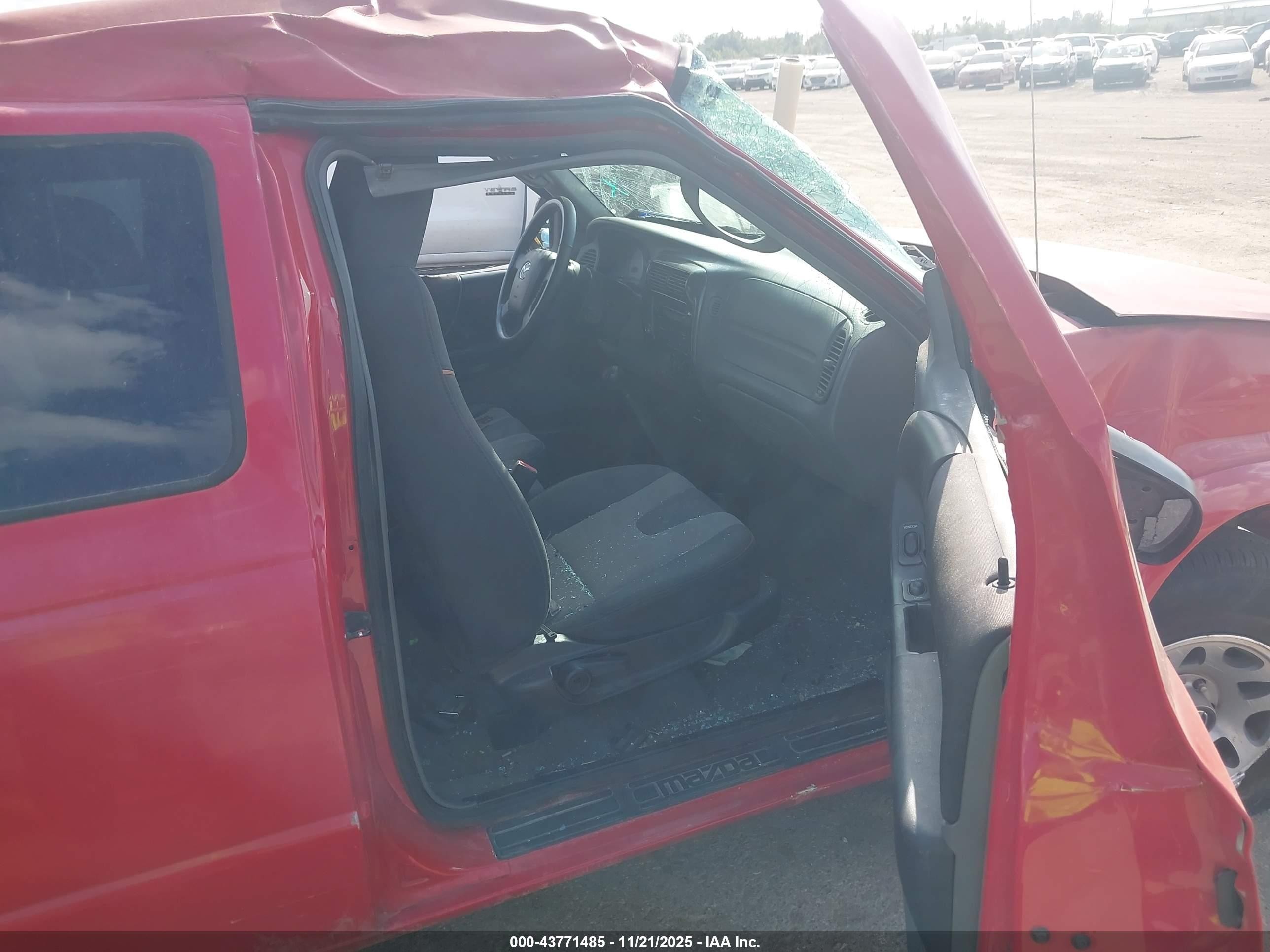 2004 Mazda B3000 Ds Red vin: 4F4YR16U74TM00853